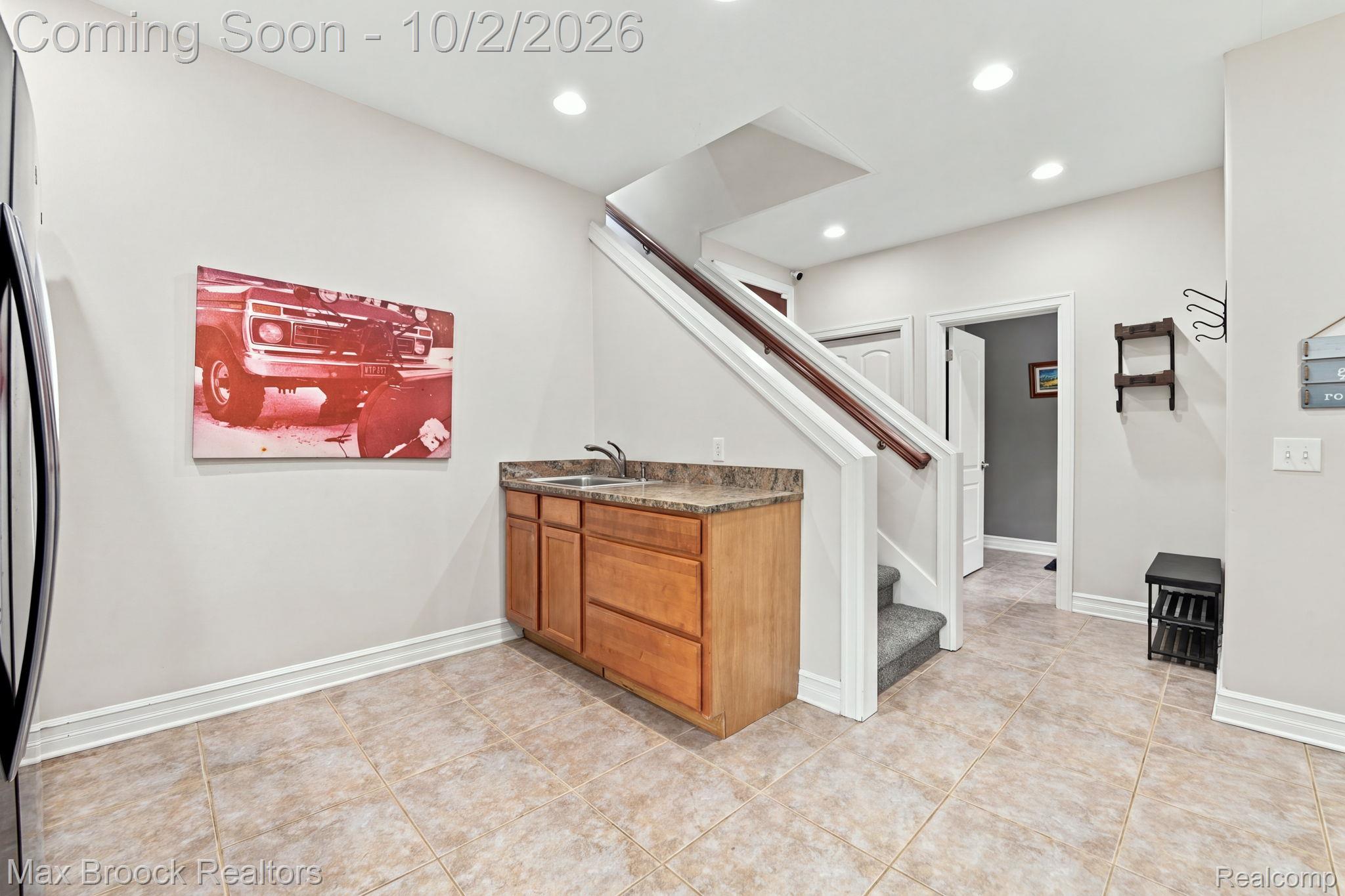 3937 Helens Gate Street