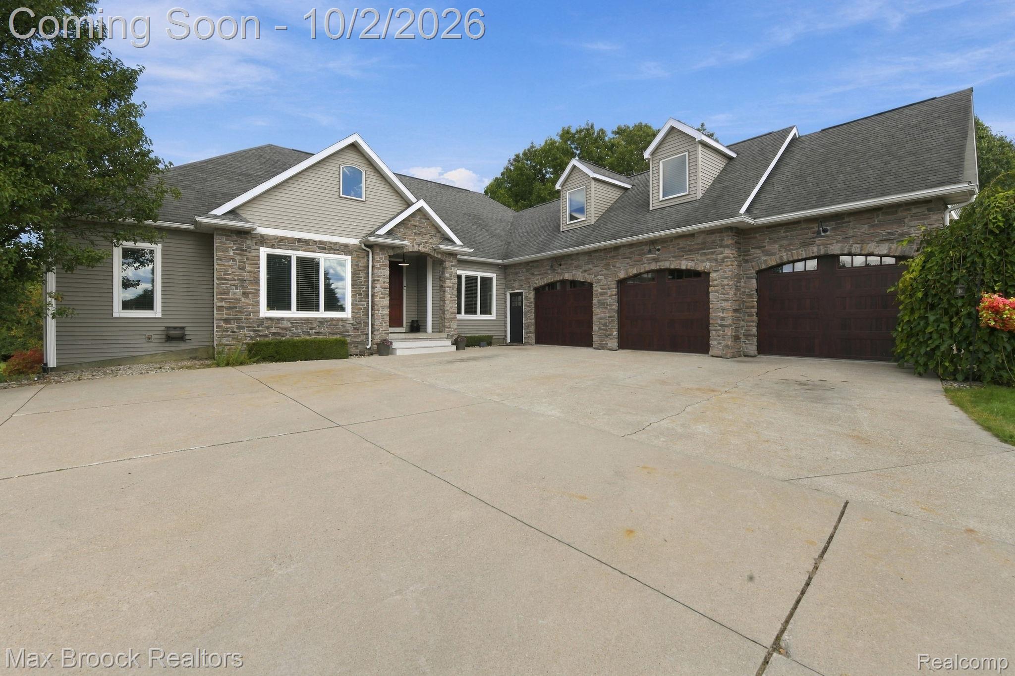 3937 Helens Gate Street