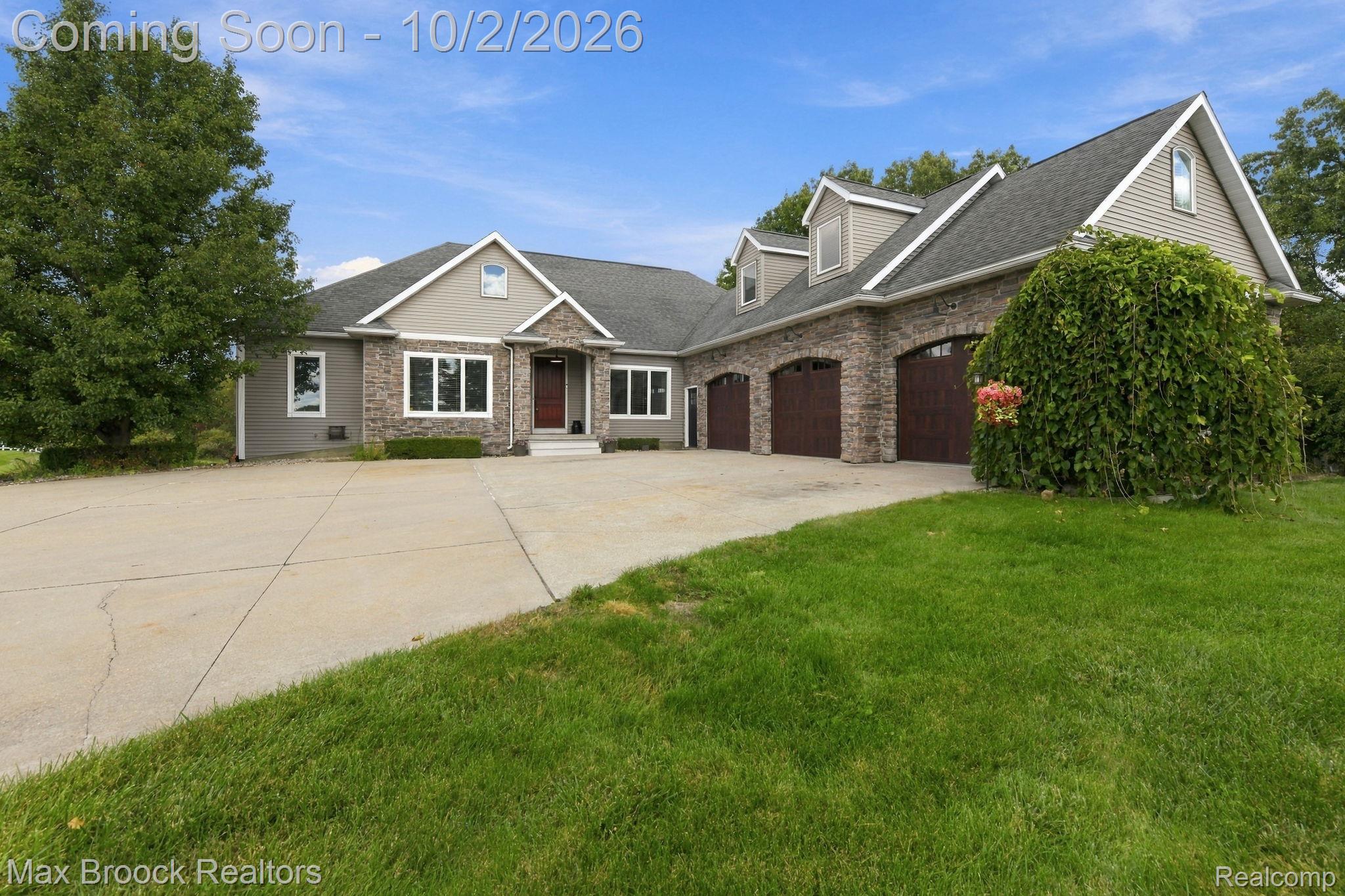 3937 Helens Gate Street