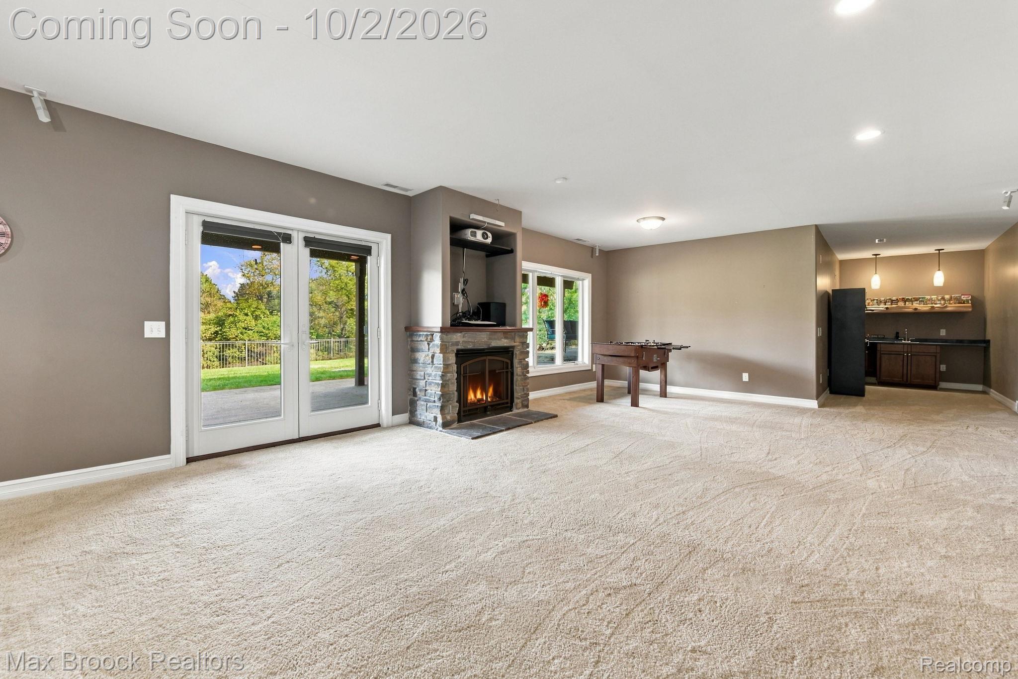 3937 Helens Gate Street