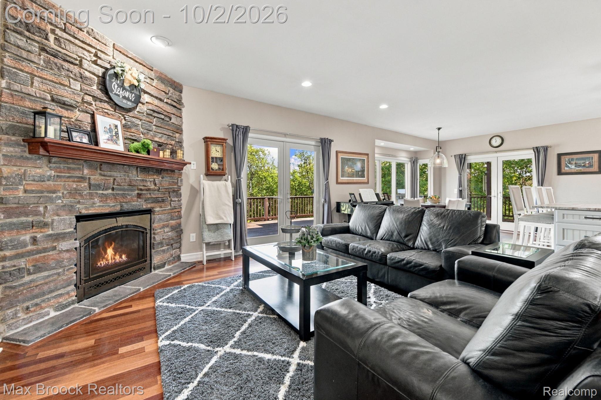 3937 Helens Gate Street