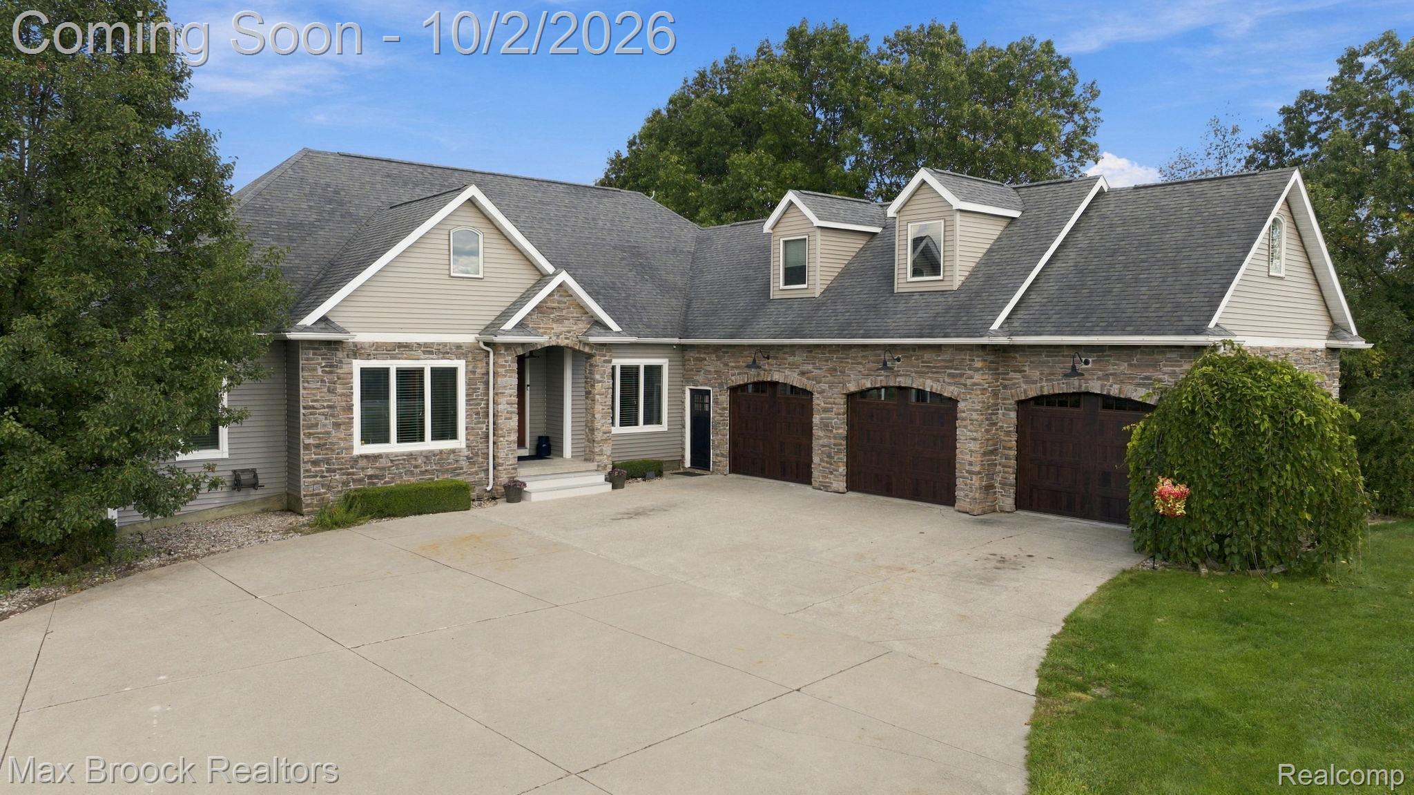 3937 Helens Gate Street