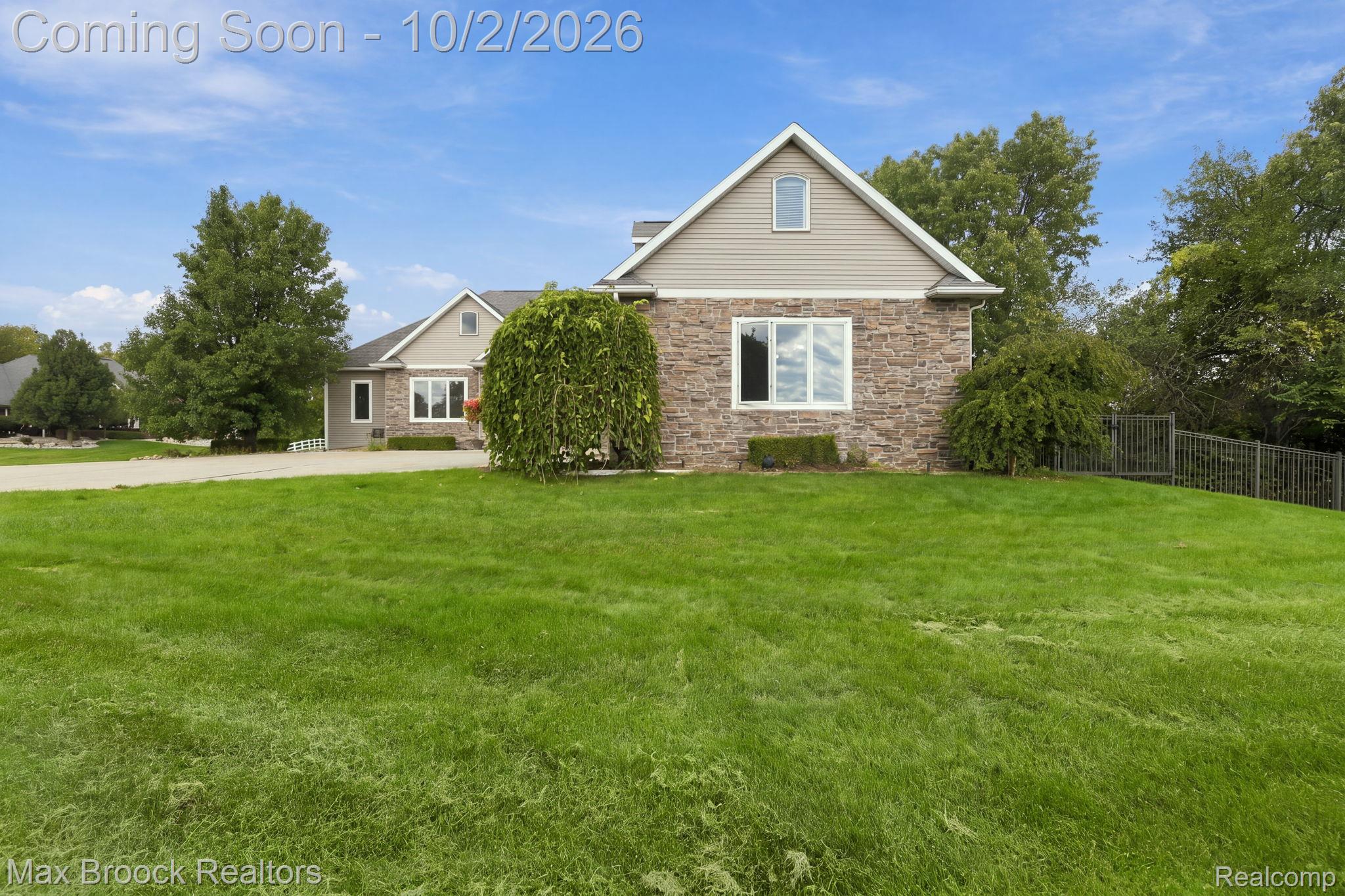 3937 Helens Gate Street