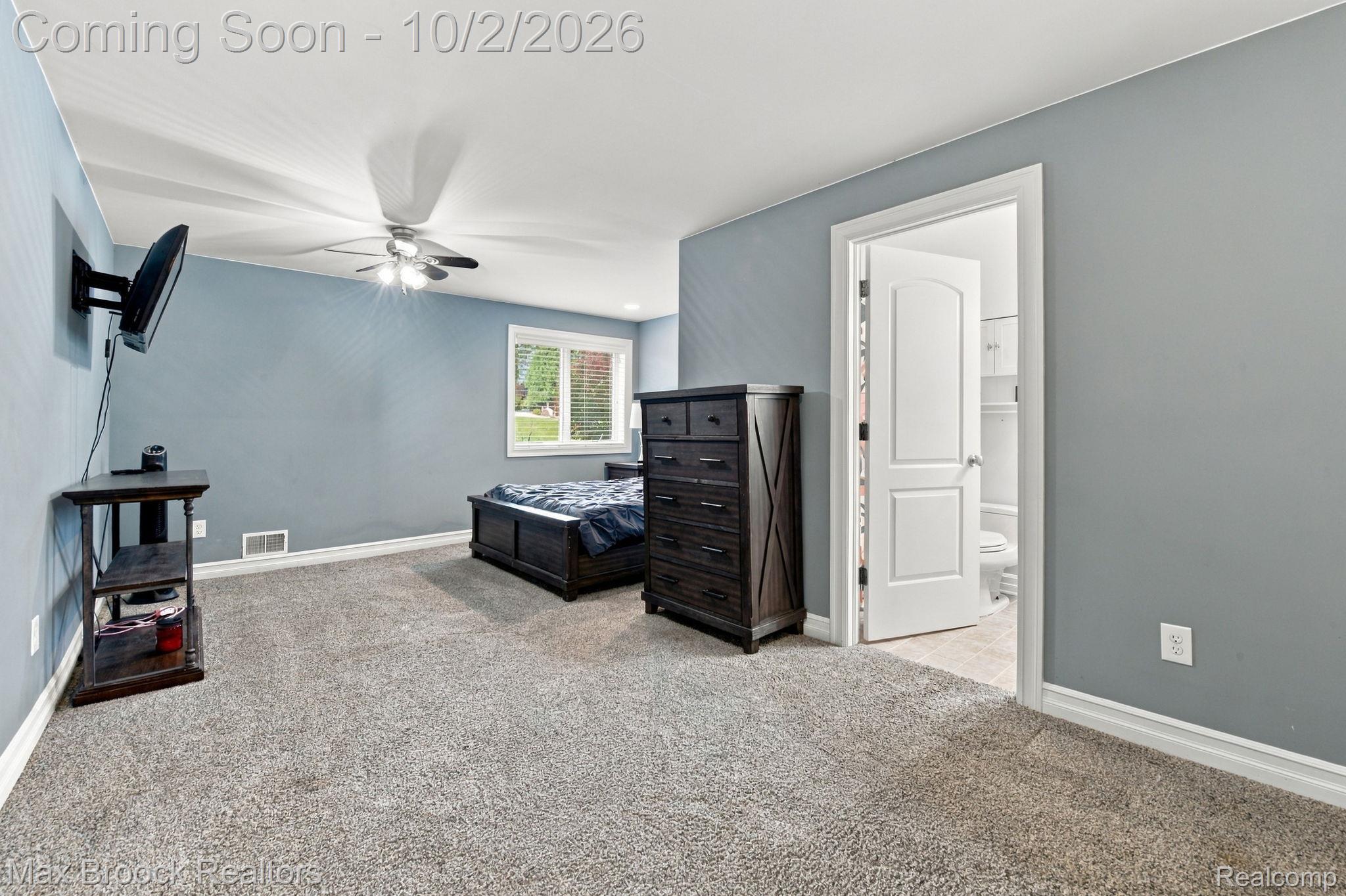 3937 Helens Gate Street