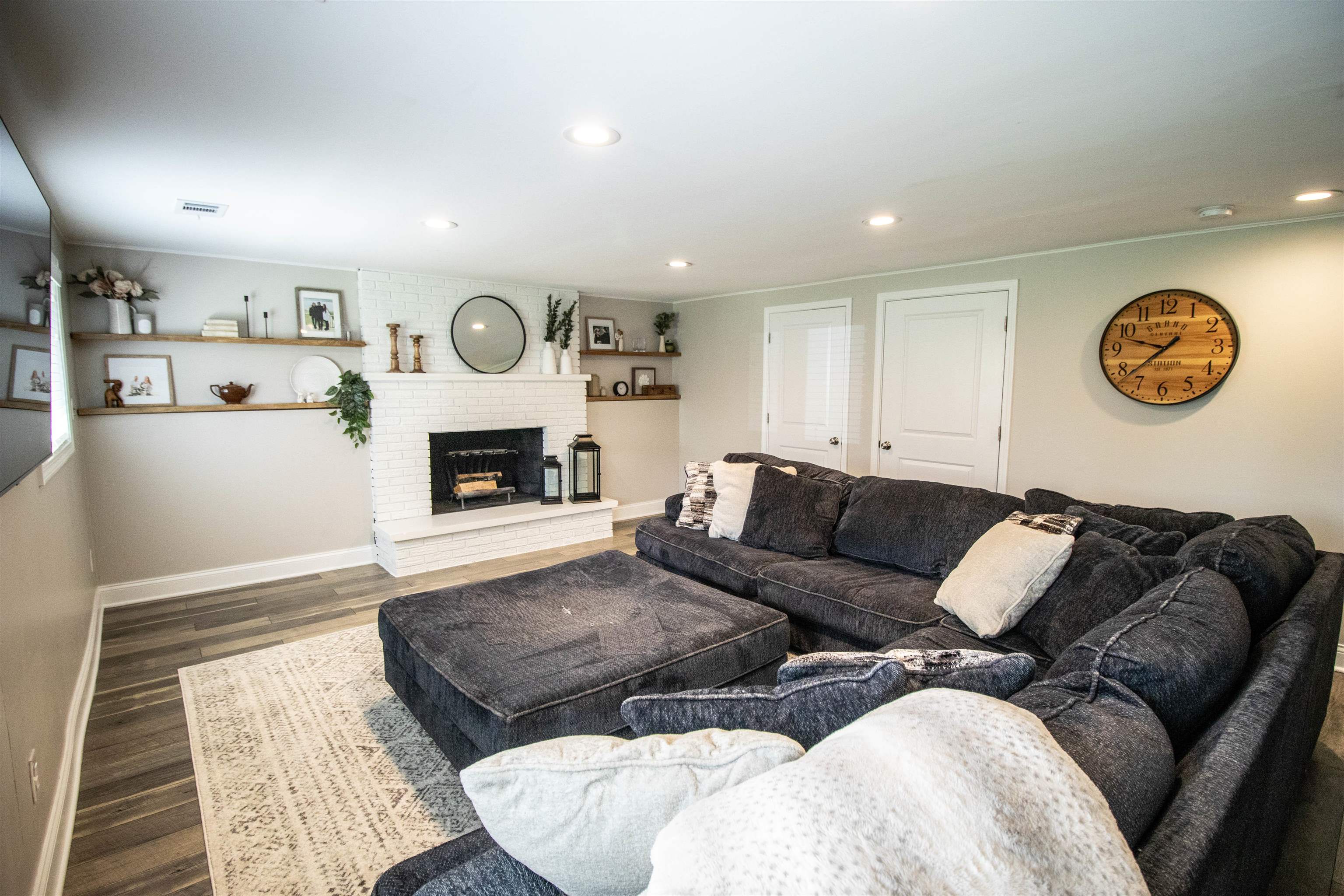 6280 Main Street
