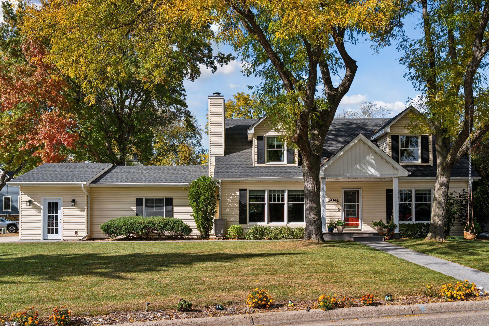 5041 Wood Avenue