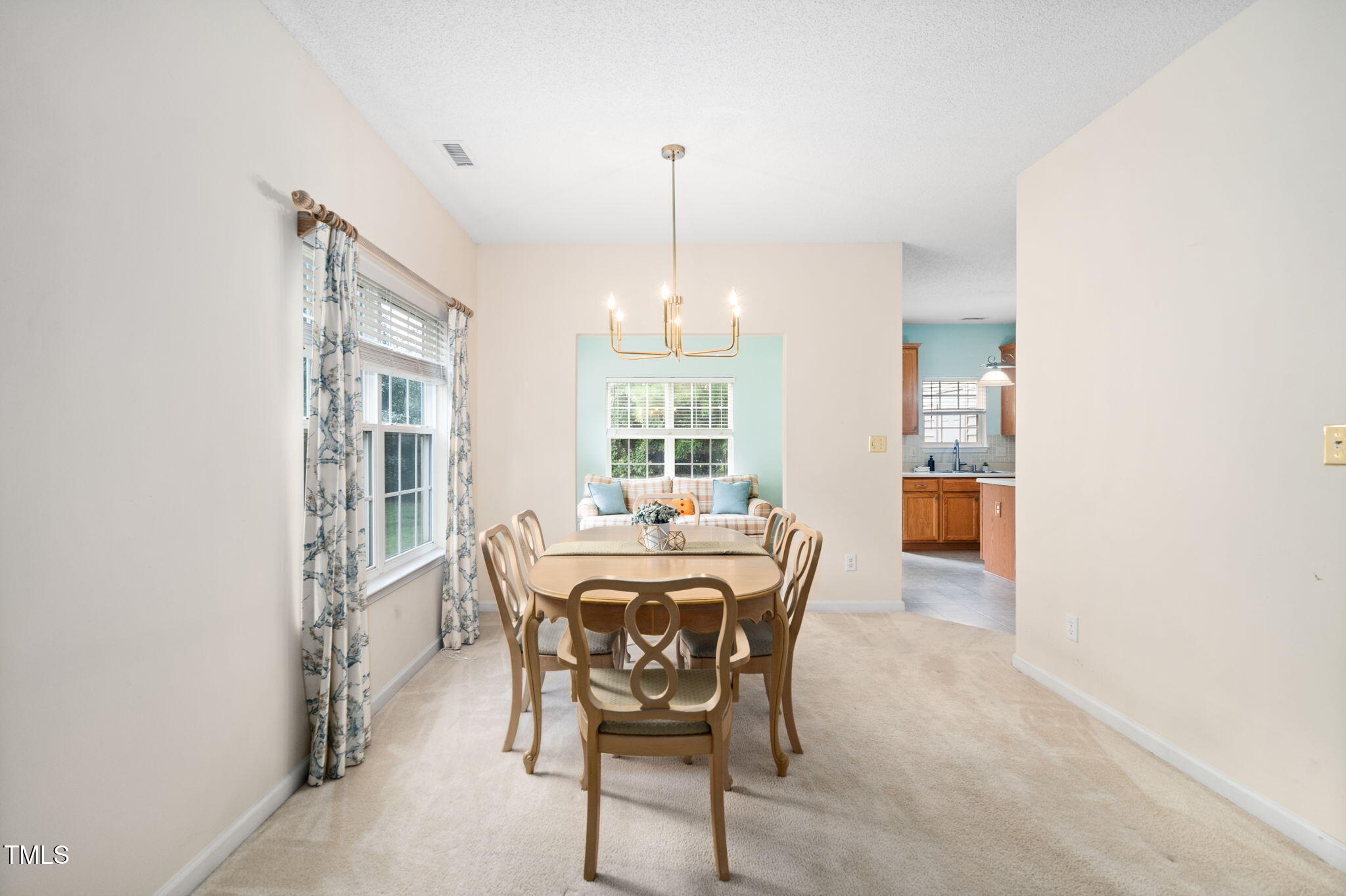 116 Cline Falls Dr - Holly Springs, NC (Autumn Park)