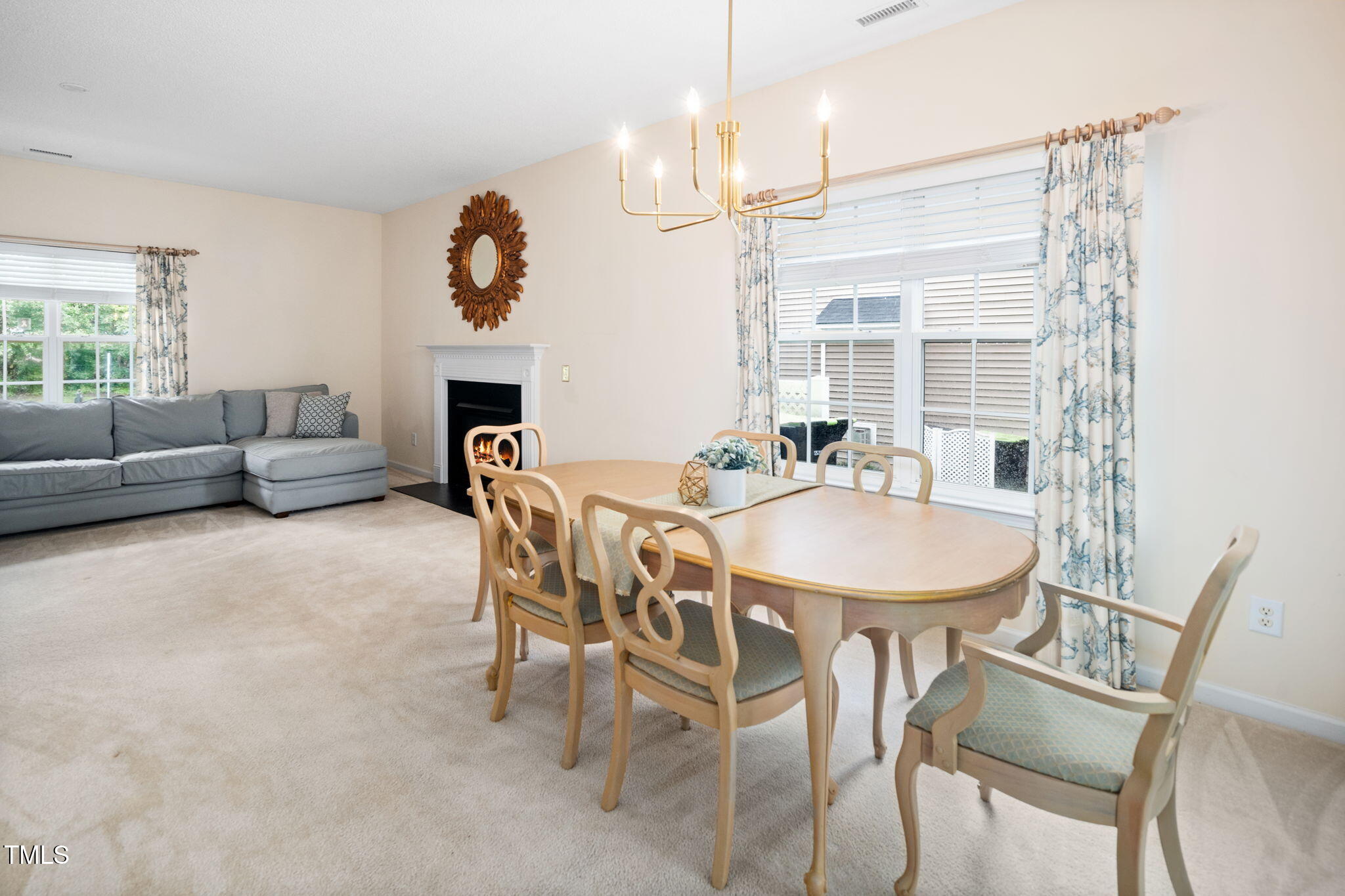 116 Cline Falls Dr - Holly Springs, NC (Autumn Park)