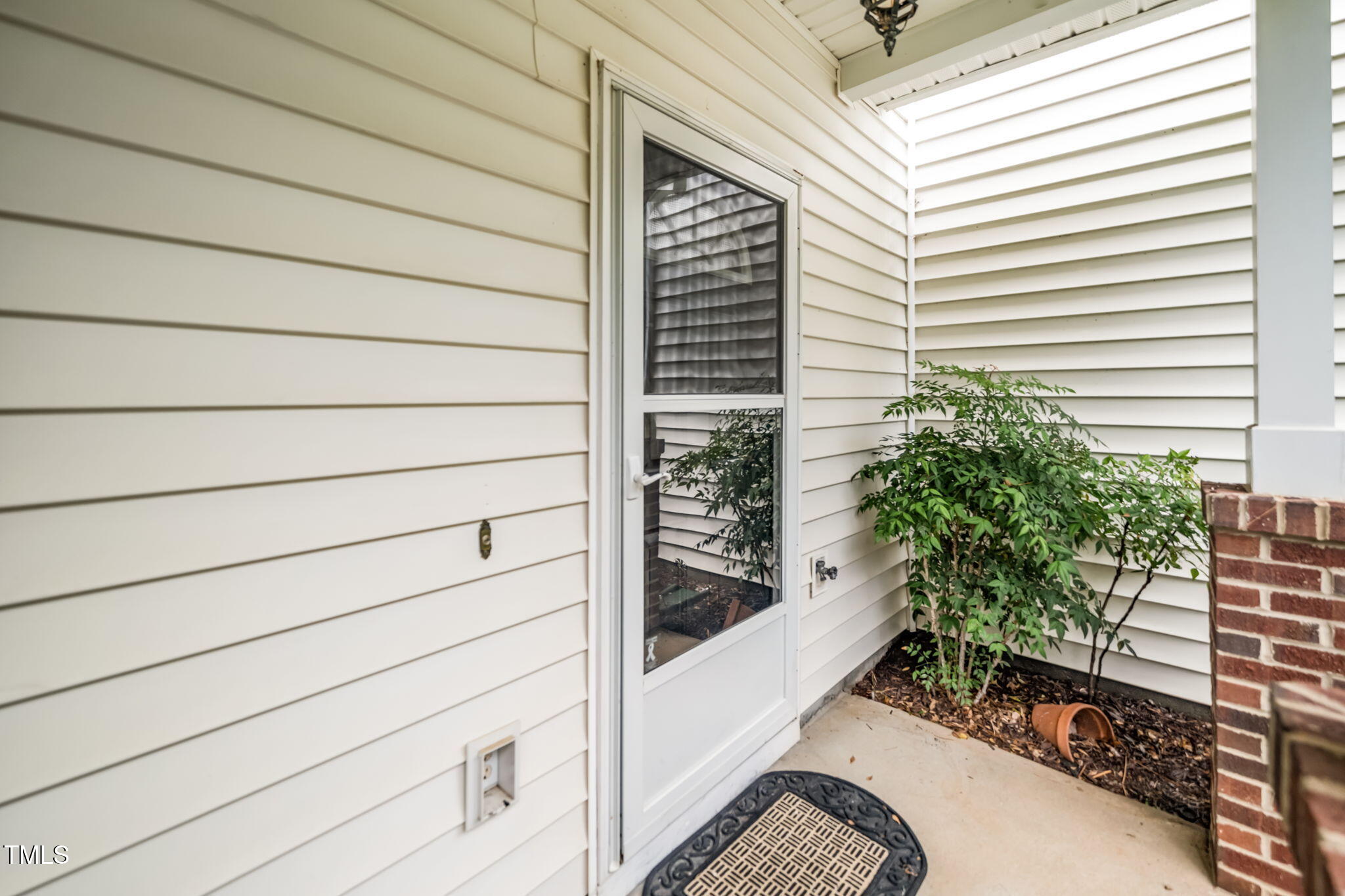 116 Cline Falls Dr - Holly Springs, NC (Autumn Park)