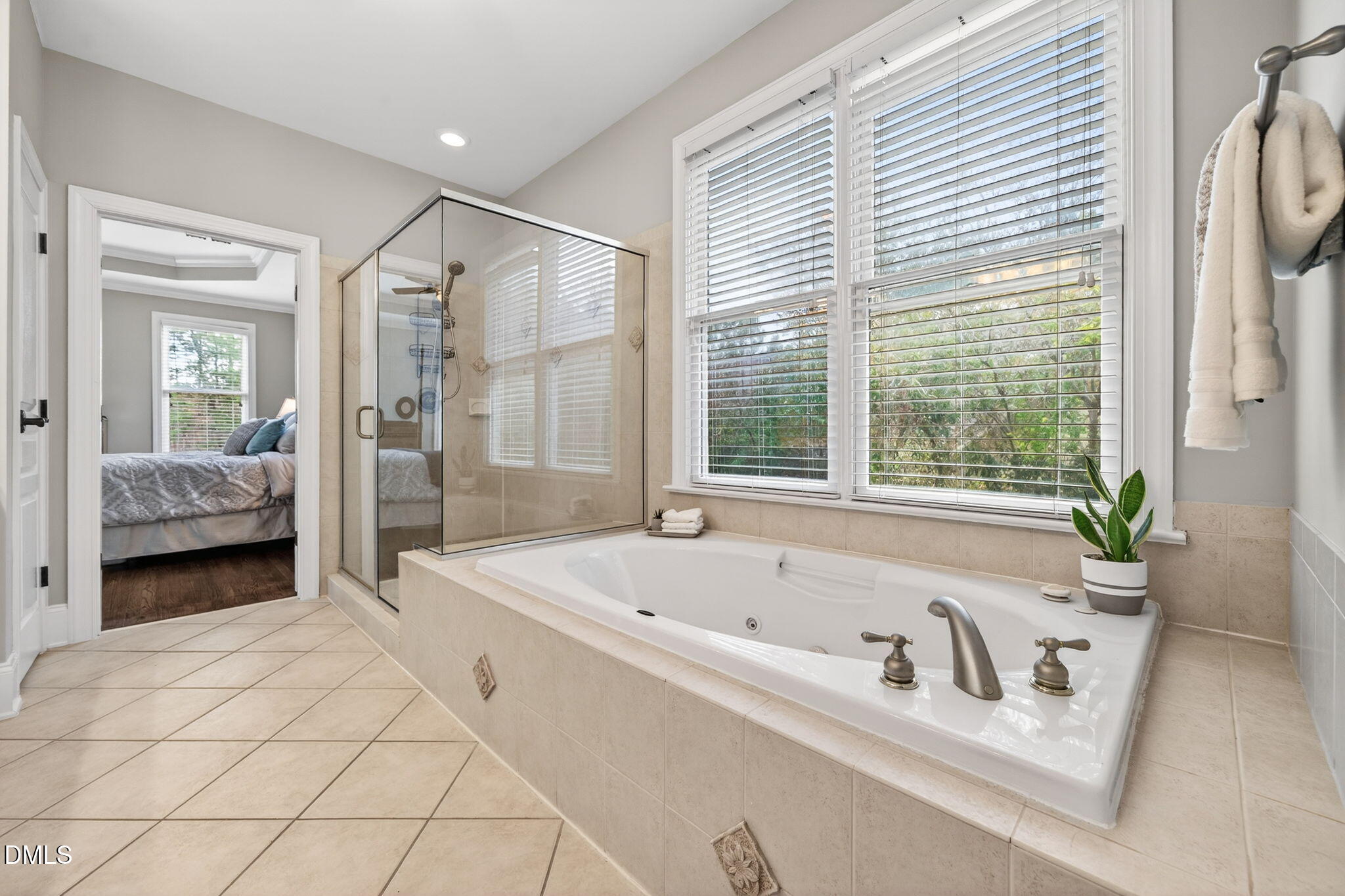 182 Brown Bear - Chapel Hill, NC (The Preserve at Jordan Lake)