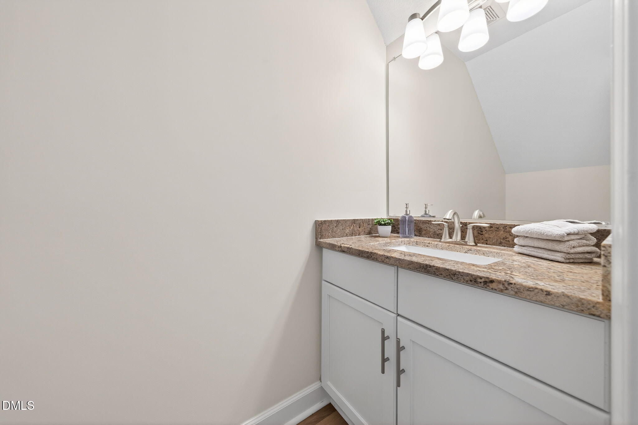 119 Heatherwood Dr - Apex, NC (Heatherwood Townhomes)