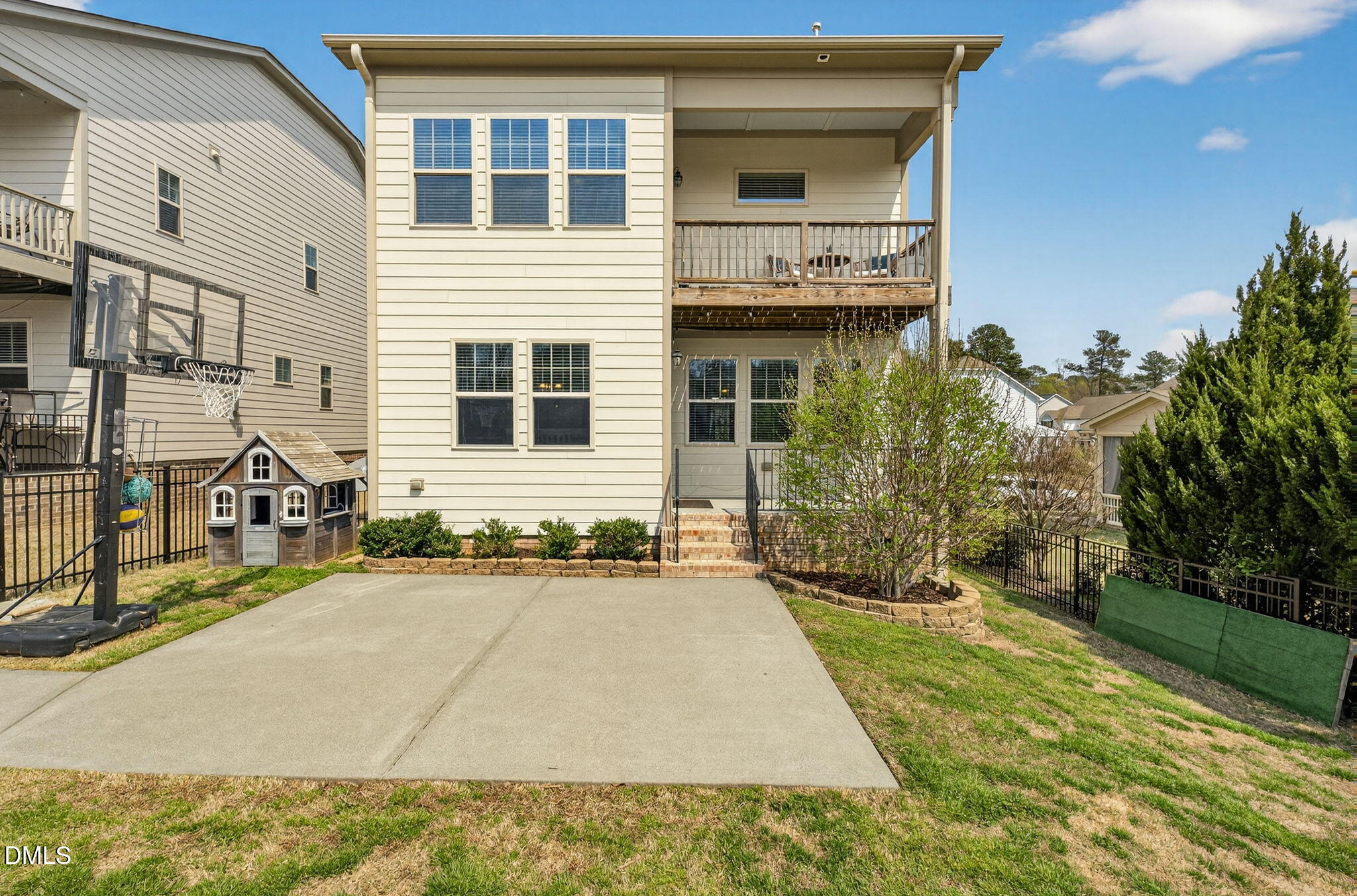 916 Conifer Forest Ln - Wake Forest, NC (Traditions)