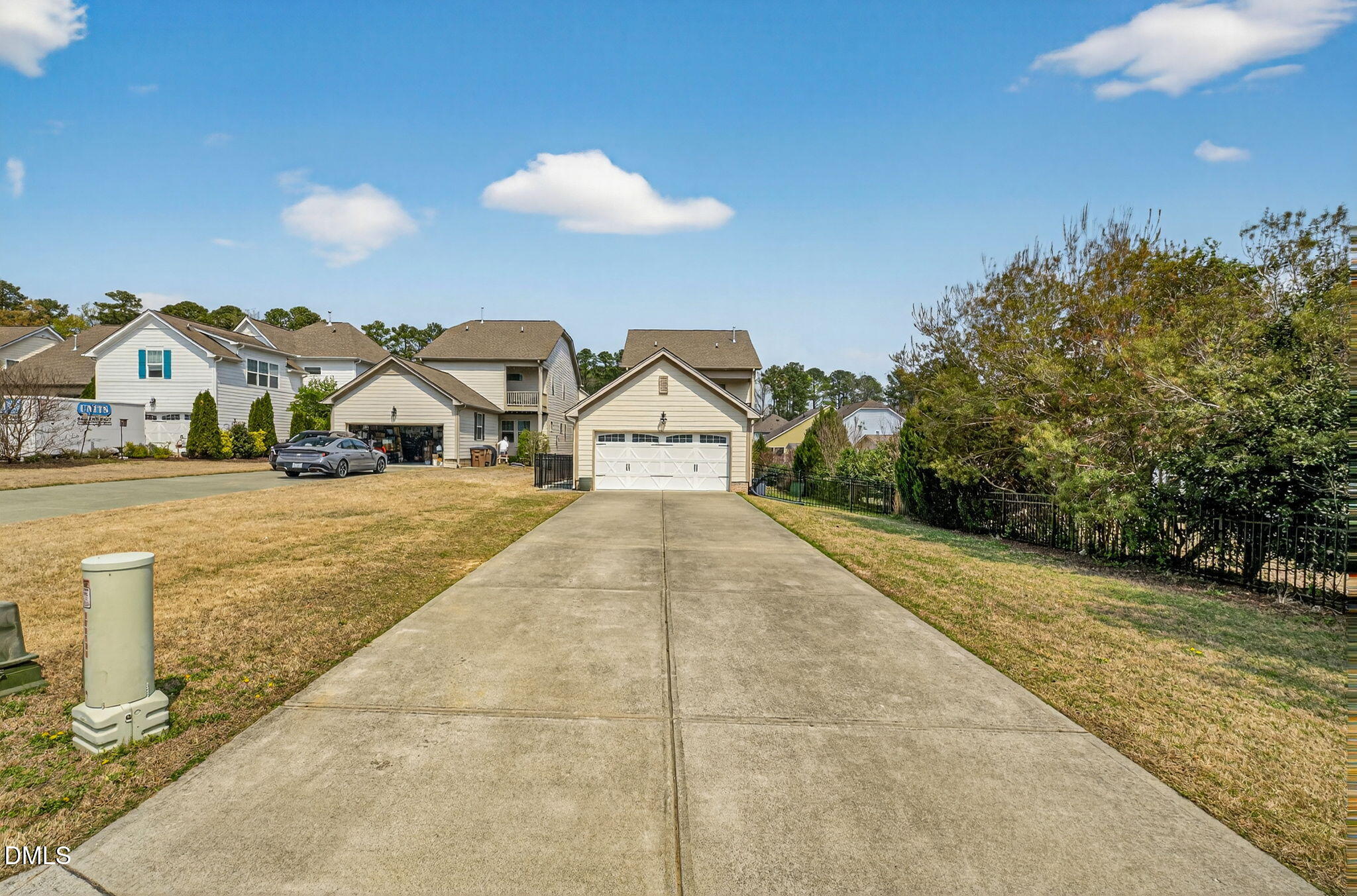 916 Conifer Forest Ln - Wake Forest, NC (Traditions)