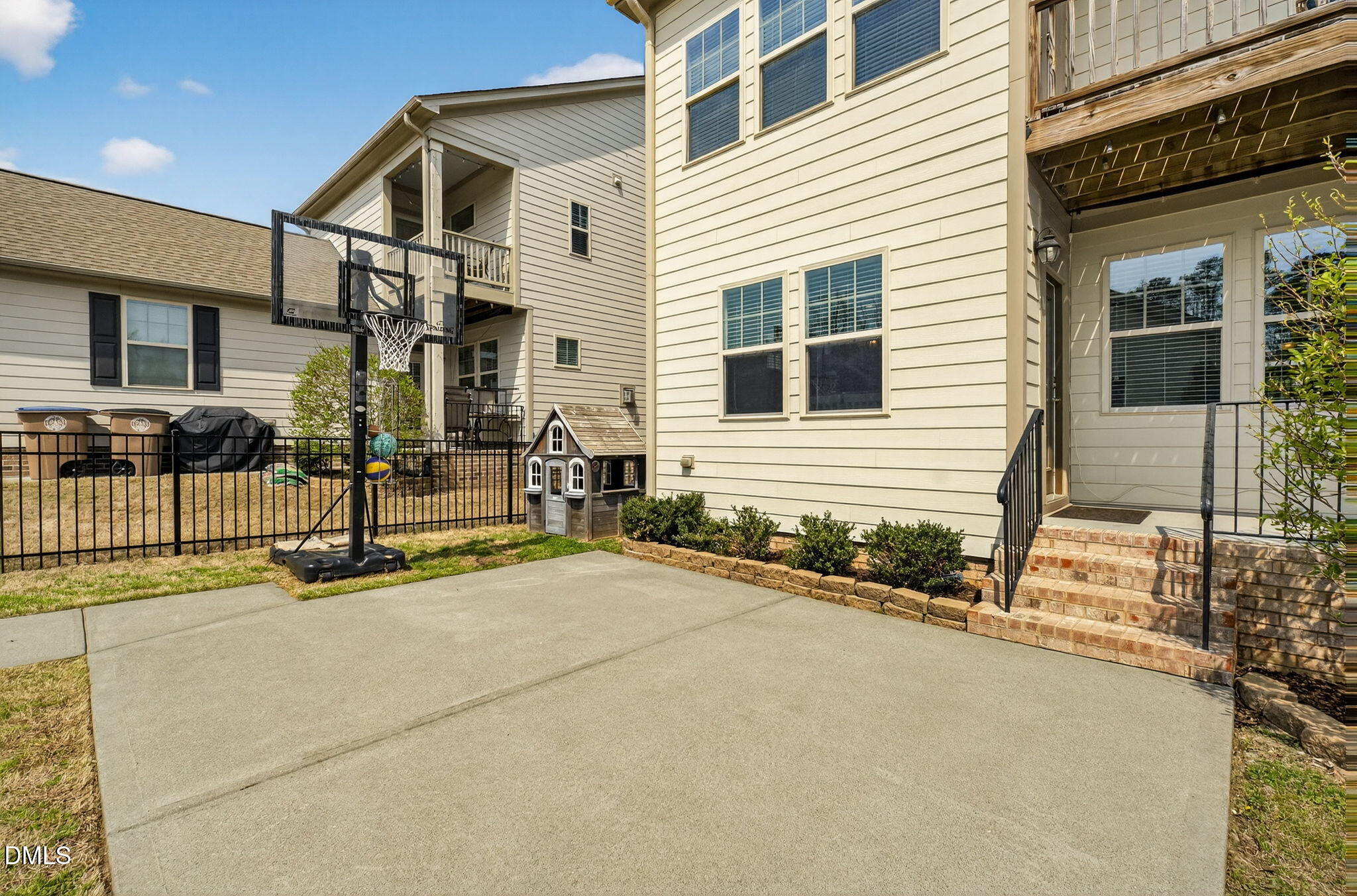 916 Conifer Forest Ln - Wake Forest, NC (Traditions)