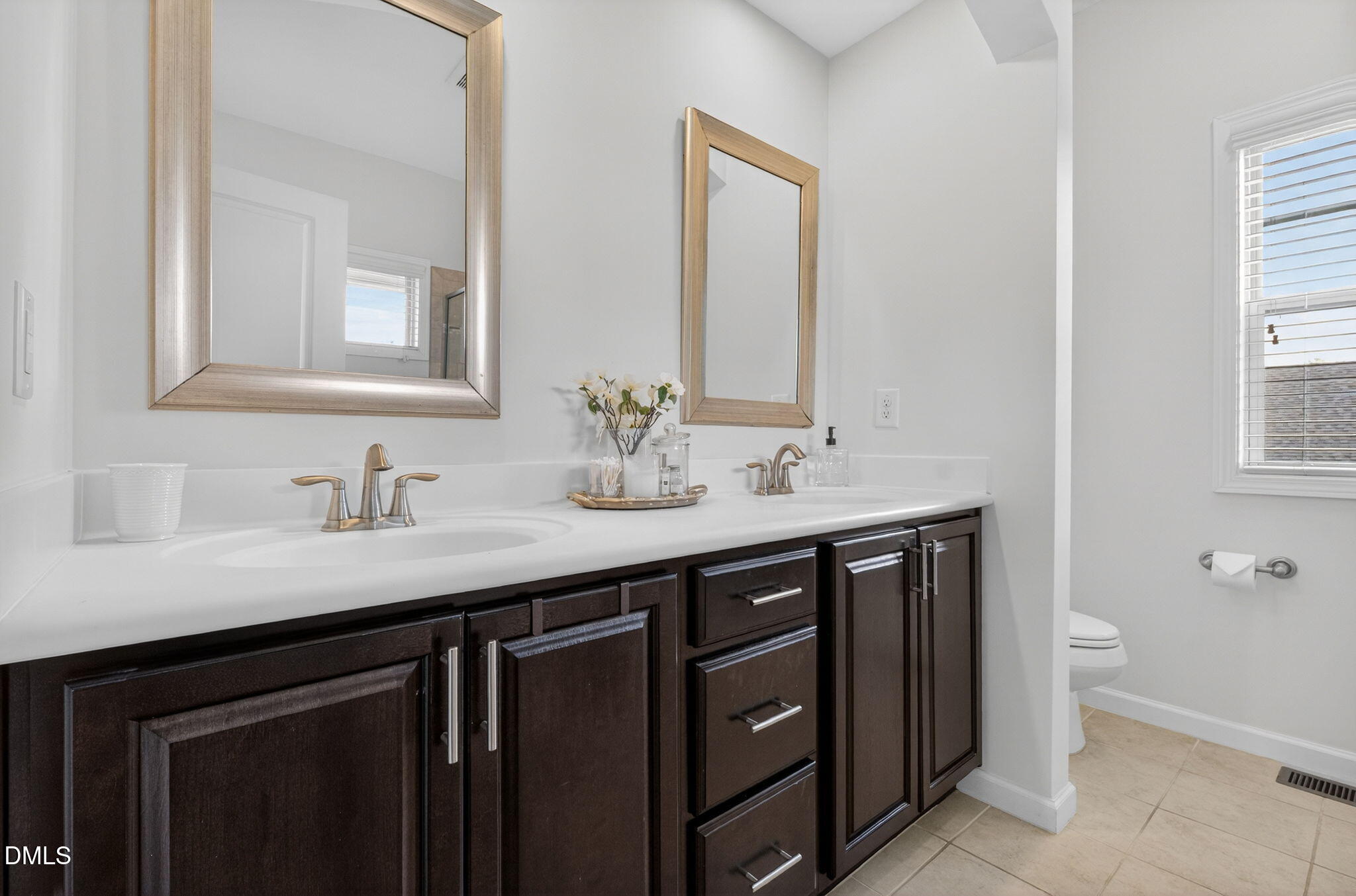 916 Conifer Forest Ln - Wake Forest, NC (Traditions)