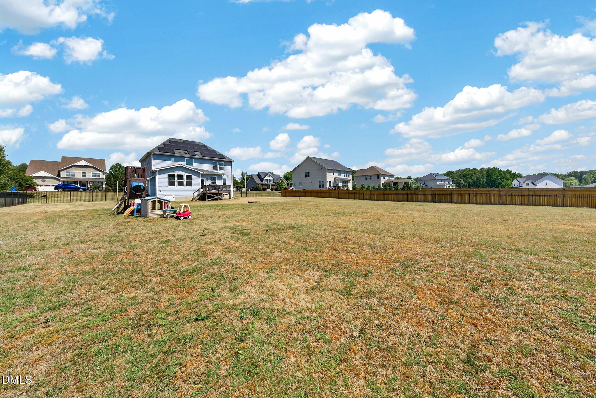 4900 Sunset Stream Drive - Fuquay-Varina, NC (Sunset Glen)