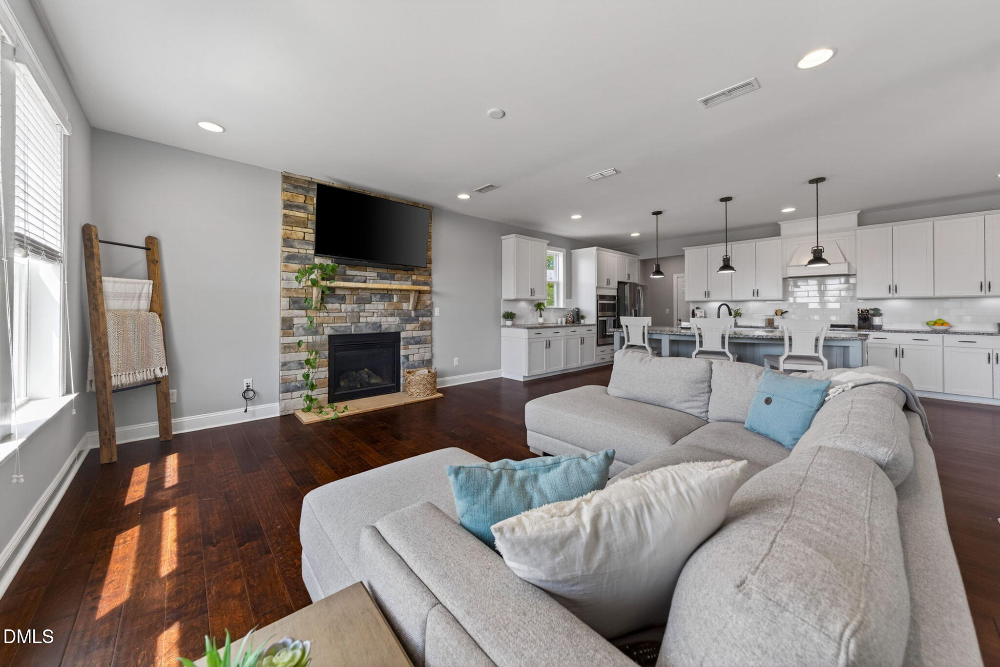 4900 Sunset Stream Drive - Fuquay-Varina, NC (Sunset Glen)