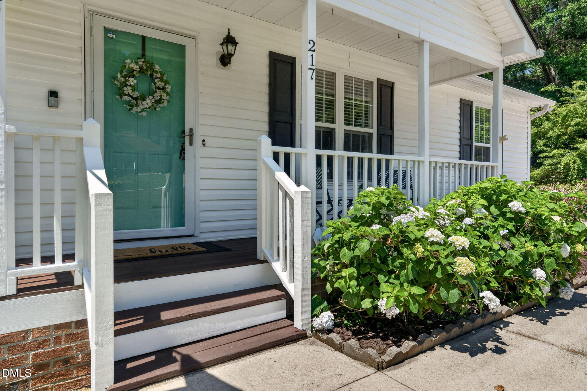 217 Deep Creek Dr - Clayton, NC (Meadow Creek)