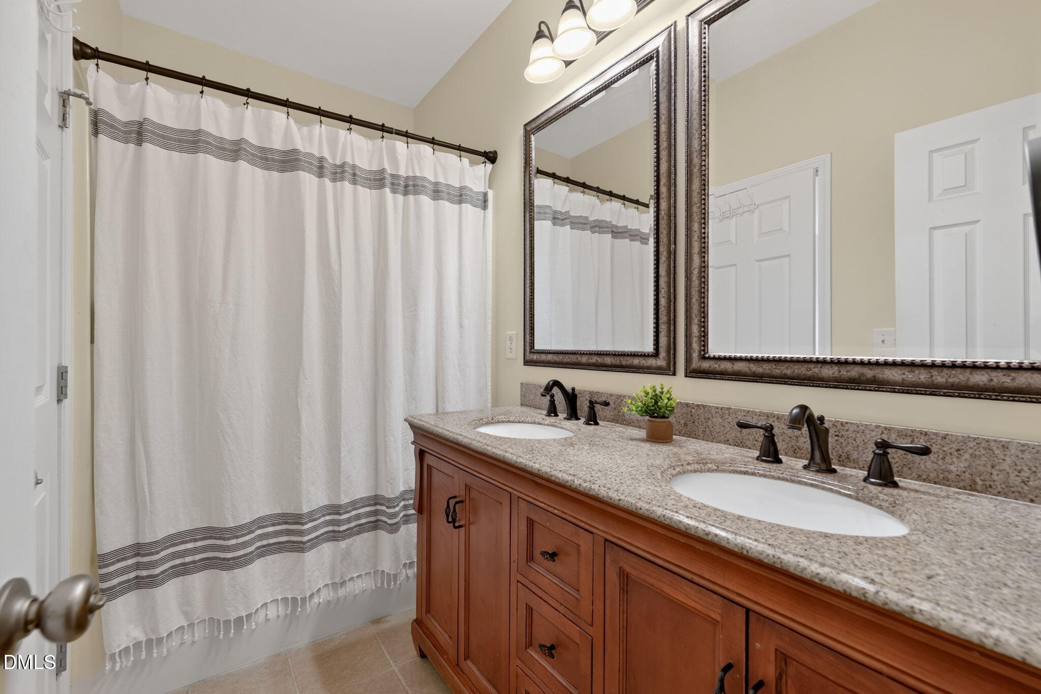 1724 Heisser Lane - Fuquay-Varina, NC (Inglenook)