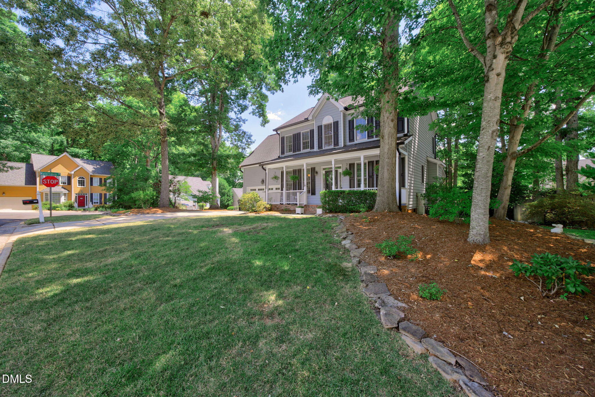 2411 Fordcrest Dr - Apex, NC (Waterford Green)