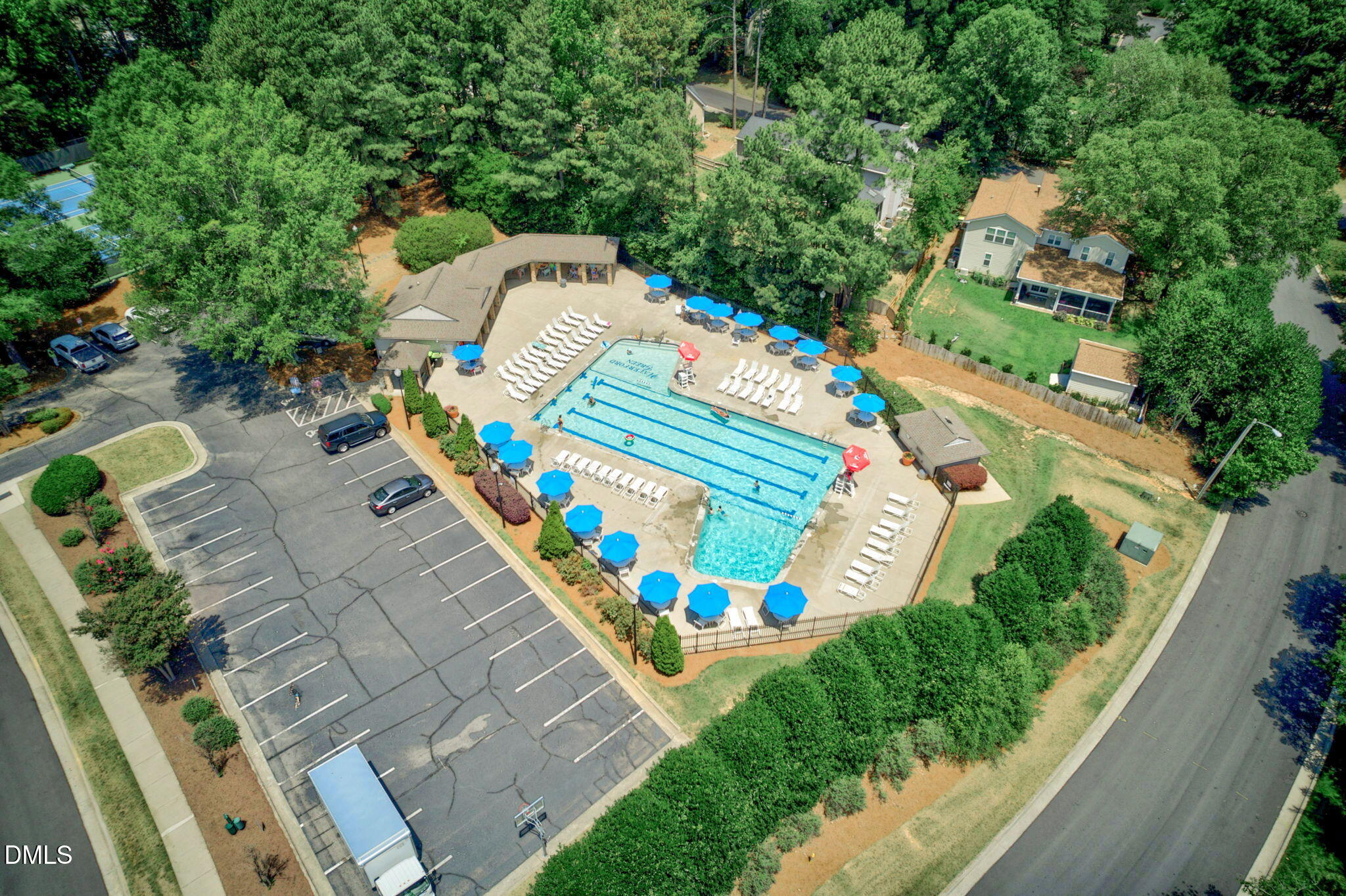 2411 Fordcrest Dr - Apex, NC (Waterford Green)