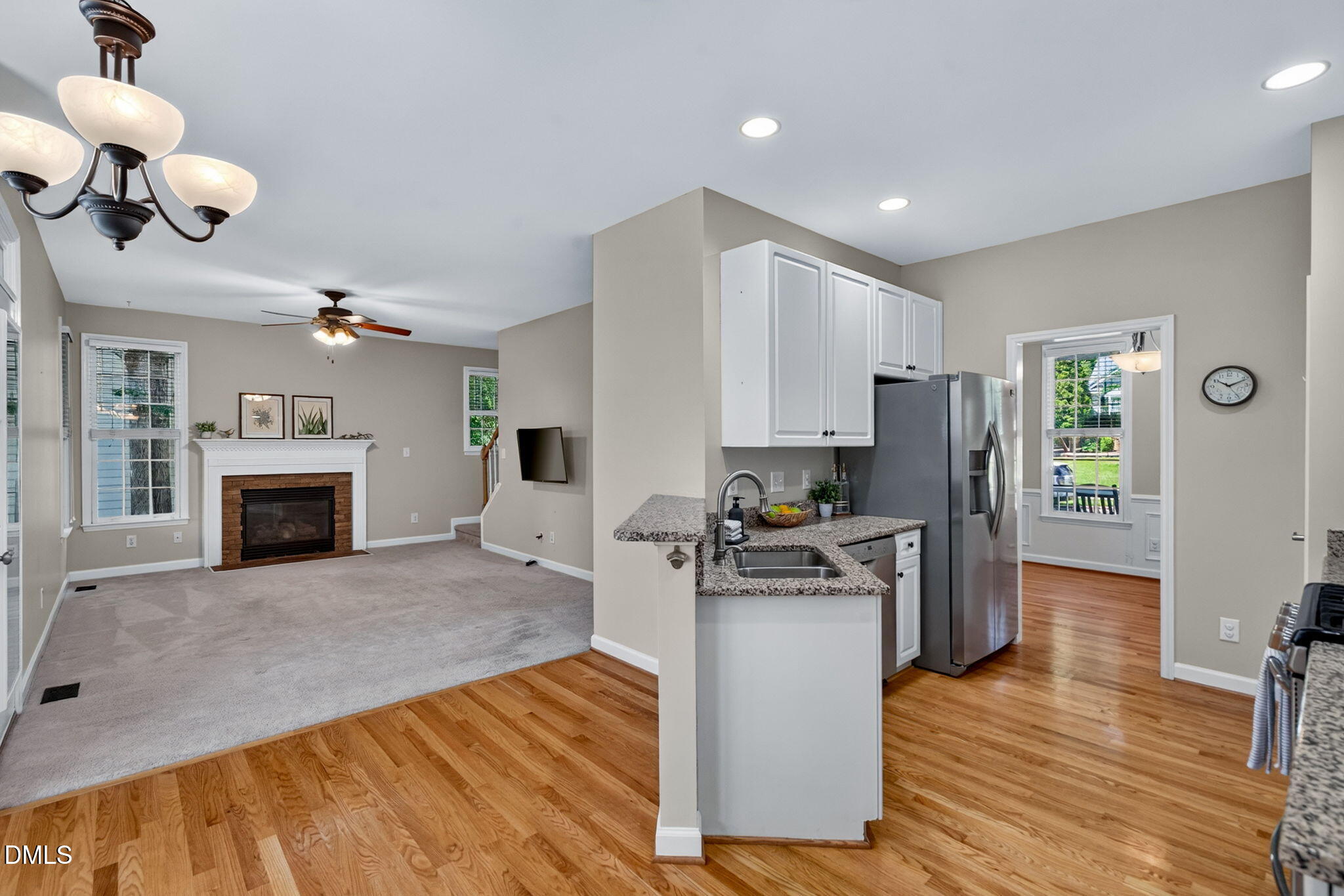 2411 Fordcrest Dr - Apex, NC (Waterford Green)