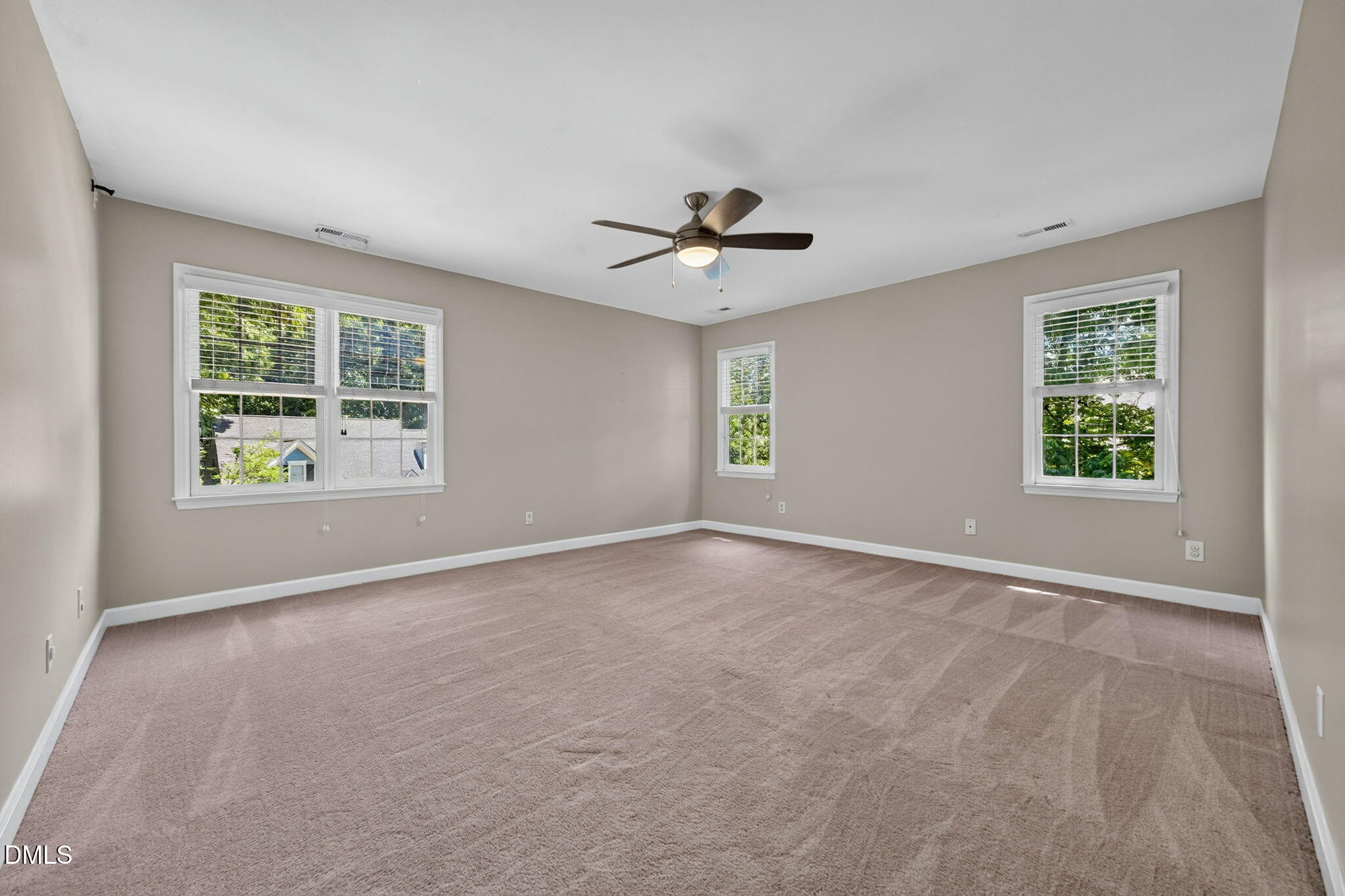2411 Fordcrest Dr - Apex, NC (Waterford Green)