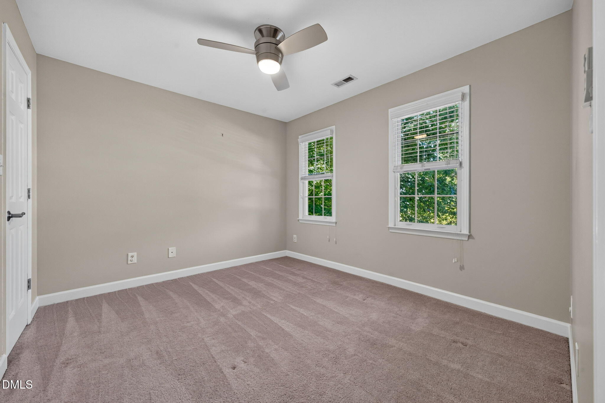2411 Fordcrest Dr - Apex, NC (Waterford Green)