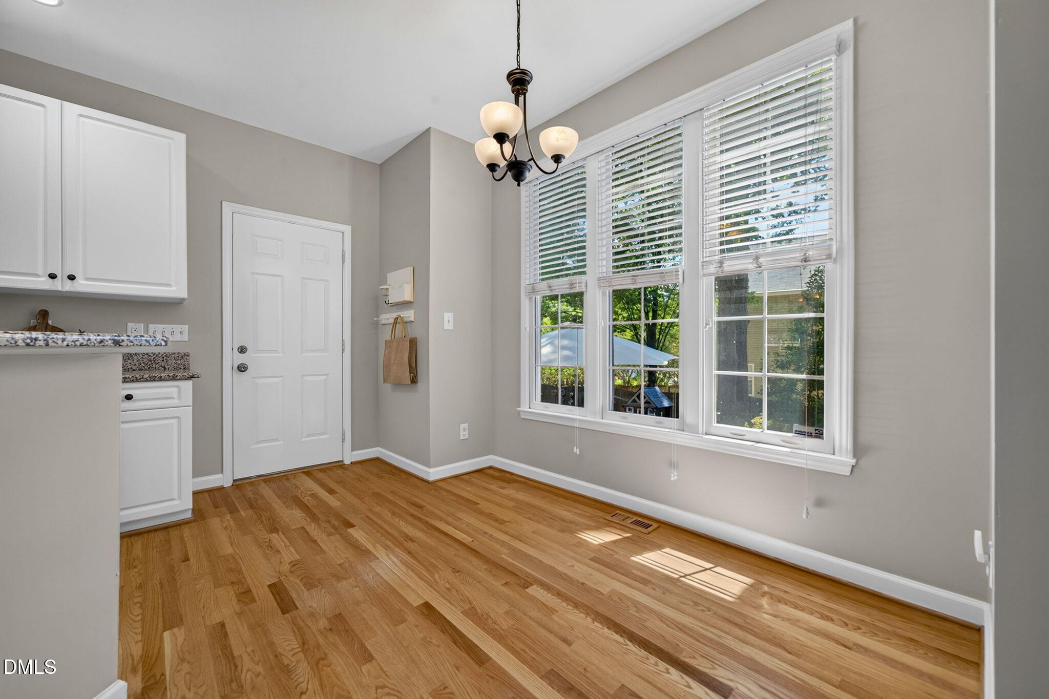 2411 Fordcrest Dr - Apex, NC (Waterford Green)