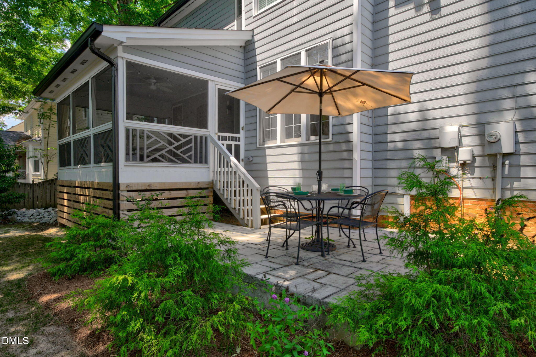 2411 Fordcrest Dr - Apex, NC (Waterford Green)