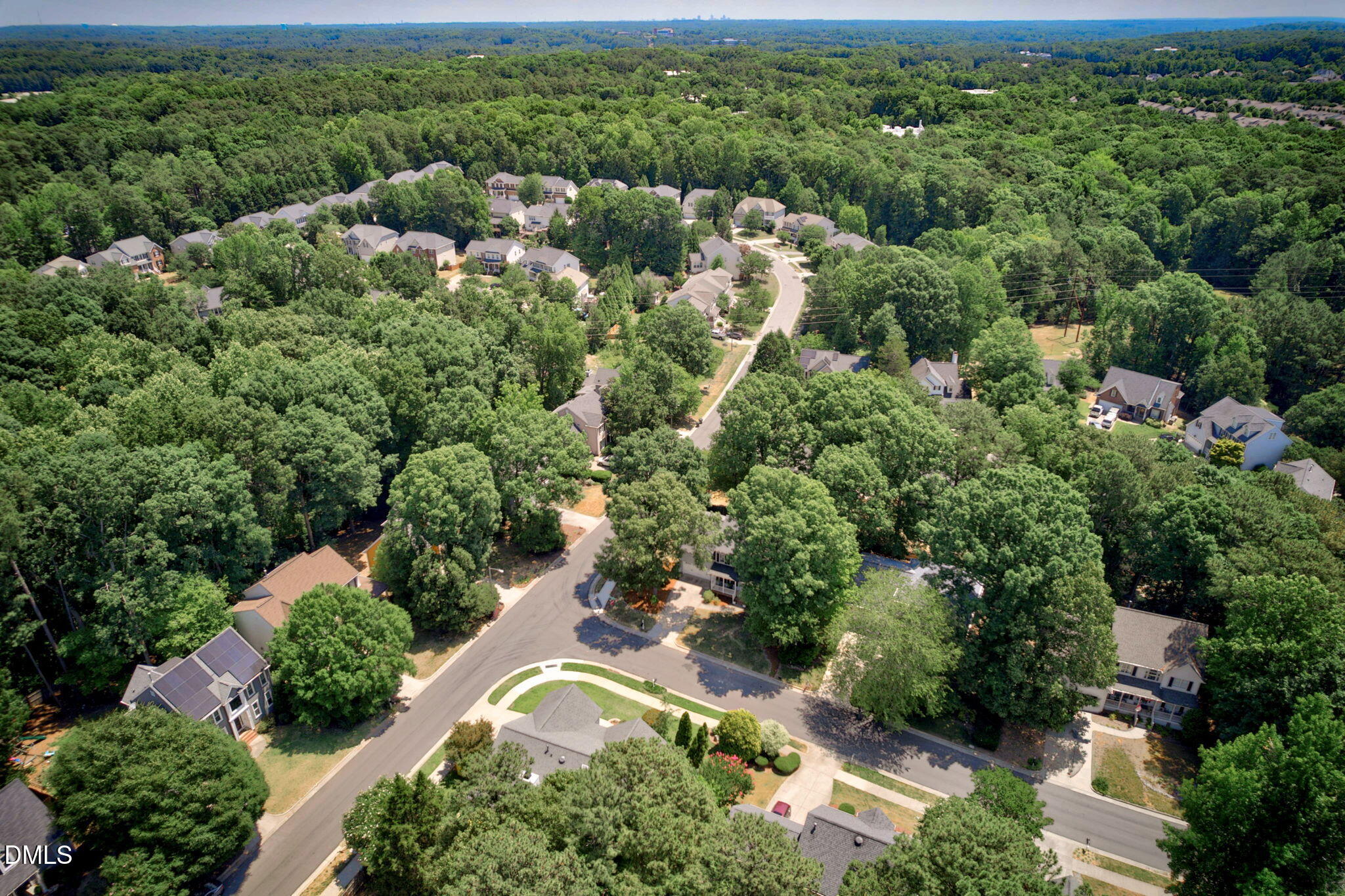 2411 Fordcrest Dr - Apex, NC (Waterford Green)