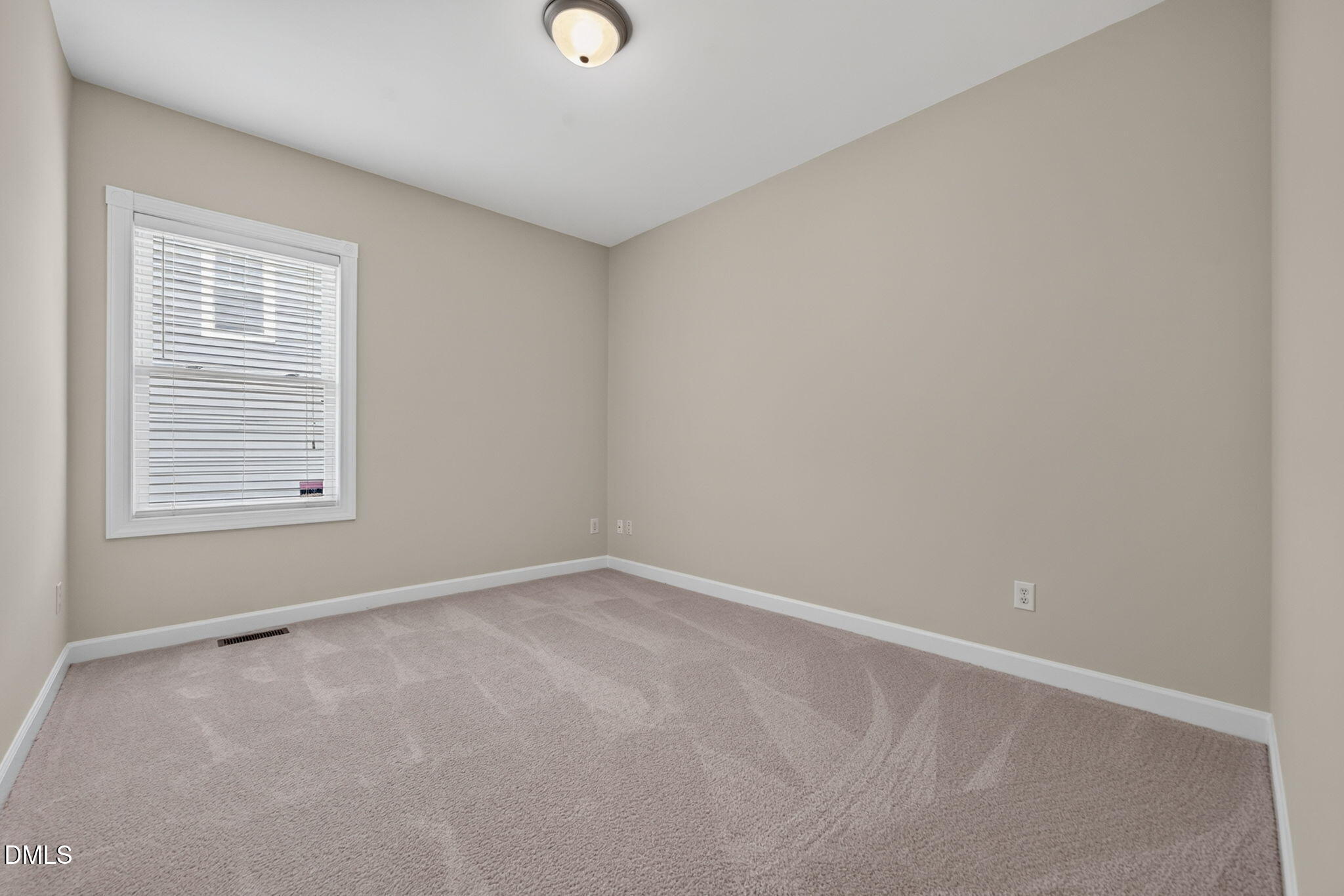 1603 Grappenhall Dr - Apex, NC (Whitehall Manor)