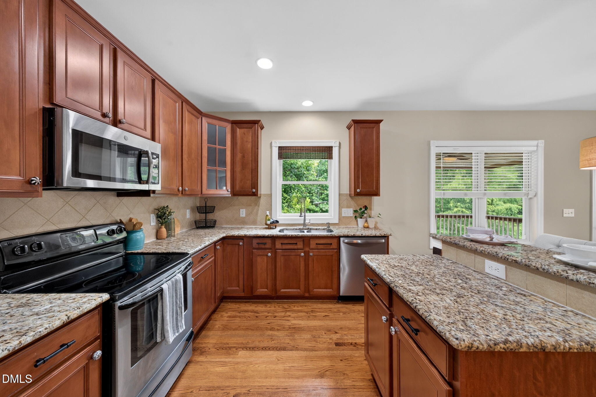 1603 Grappenhall Dr - Apex, NC (Whitehall Manor)