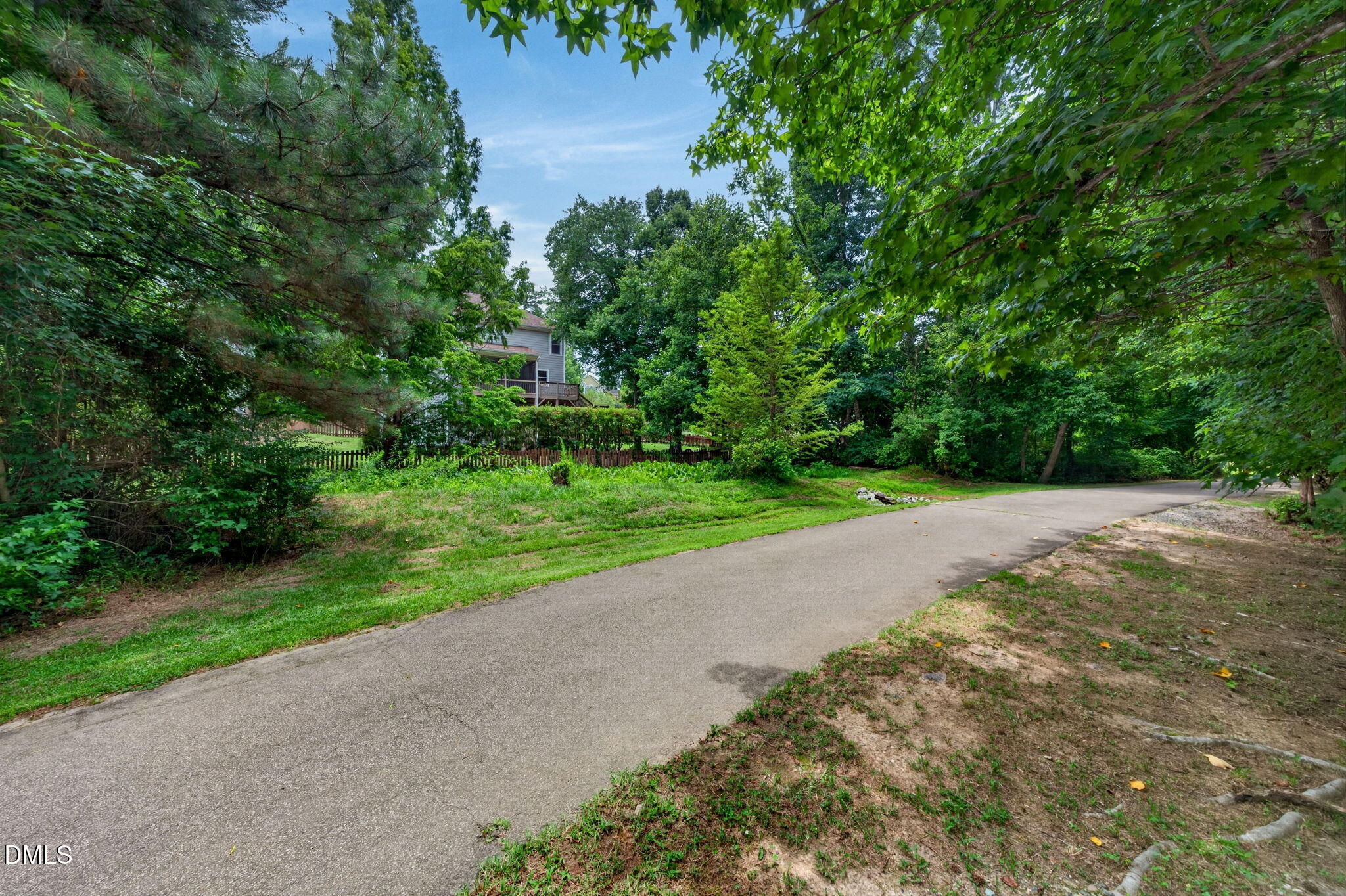 1603 Grappenhall Dr - Apex, NC (Whitehall Manor)