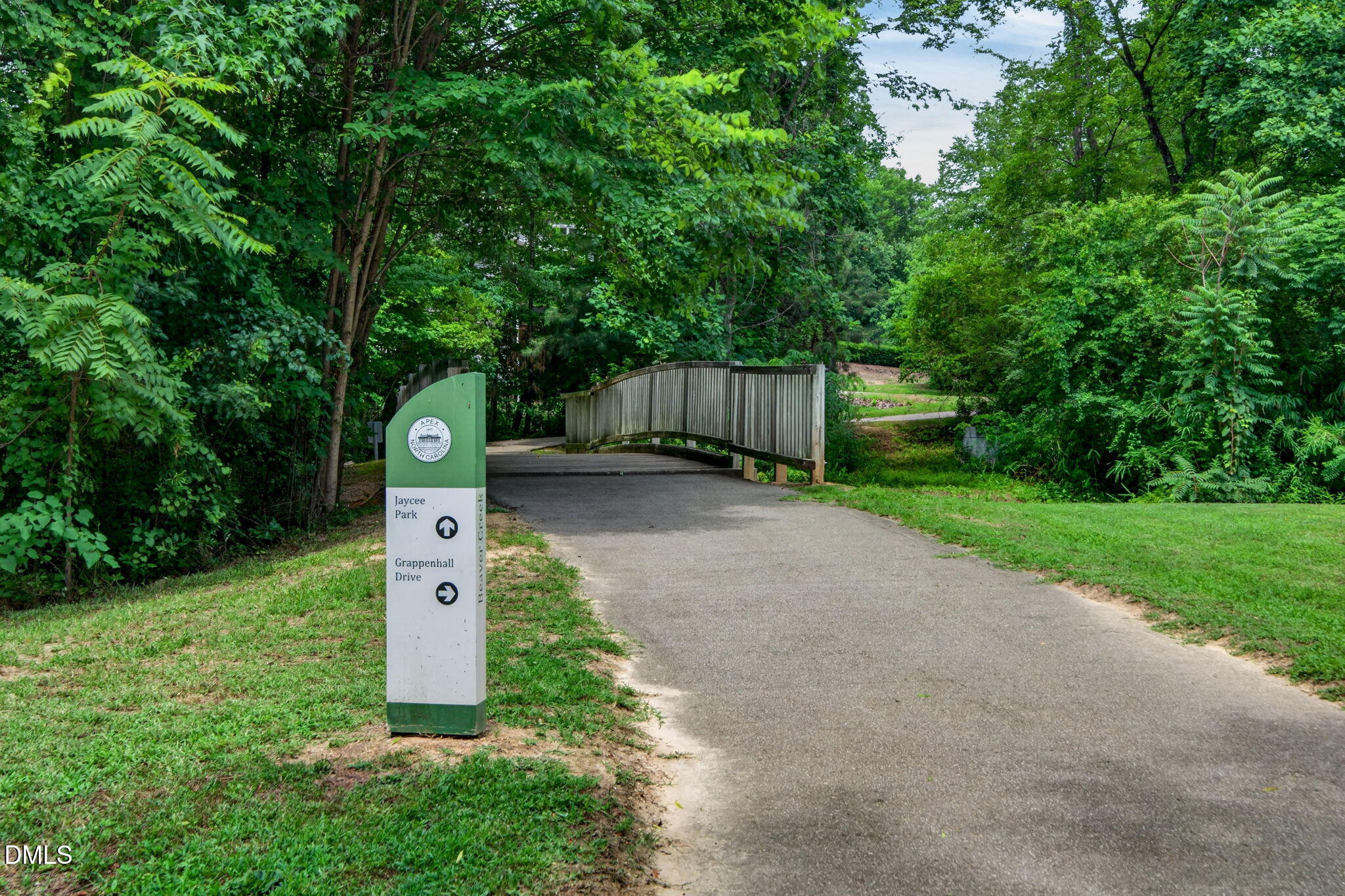 1603 Grappenhall Dr - Apex, NC (Whitehall Manor)