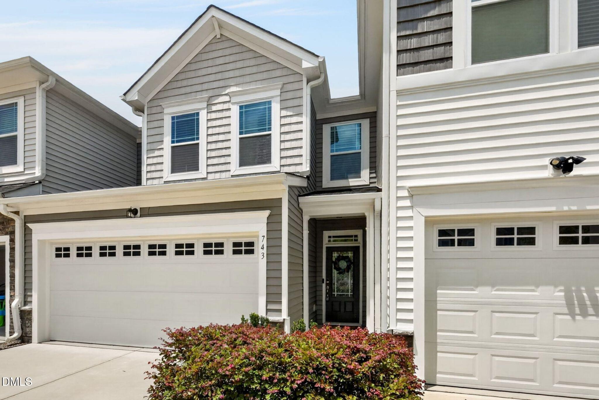 743 Creekway Dr - Fuquay-Varina (Holland Station Townhomes)