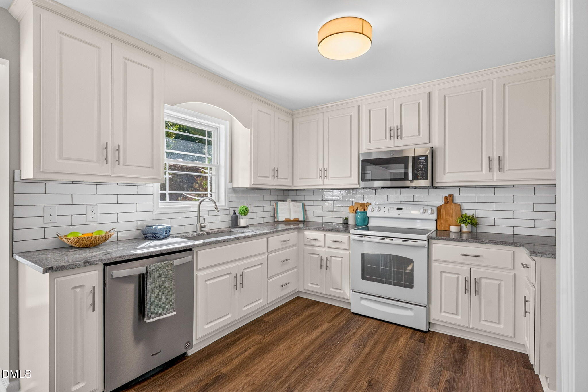 6817 Oviedo Dr - Raleigh, NC (Sun Ridge Farm)