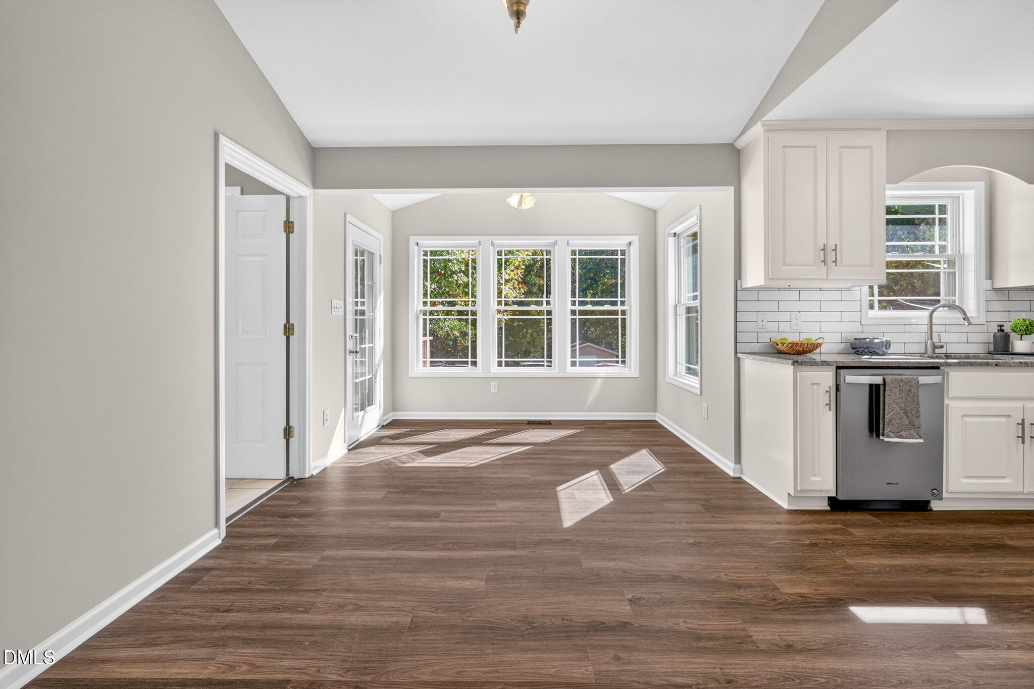 6817 Oviedo Dr - Raleigh, NC (Sun Ridge Farm)