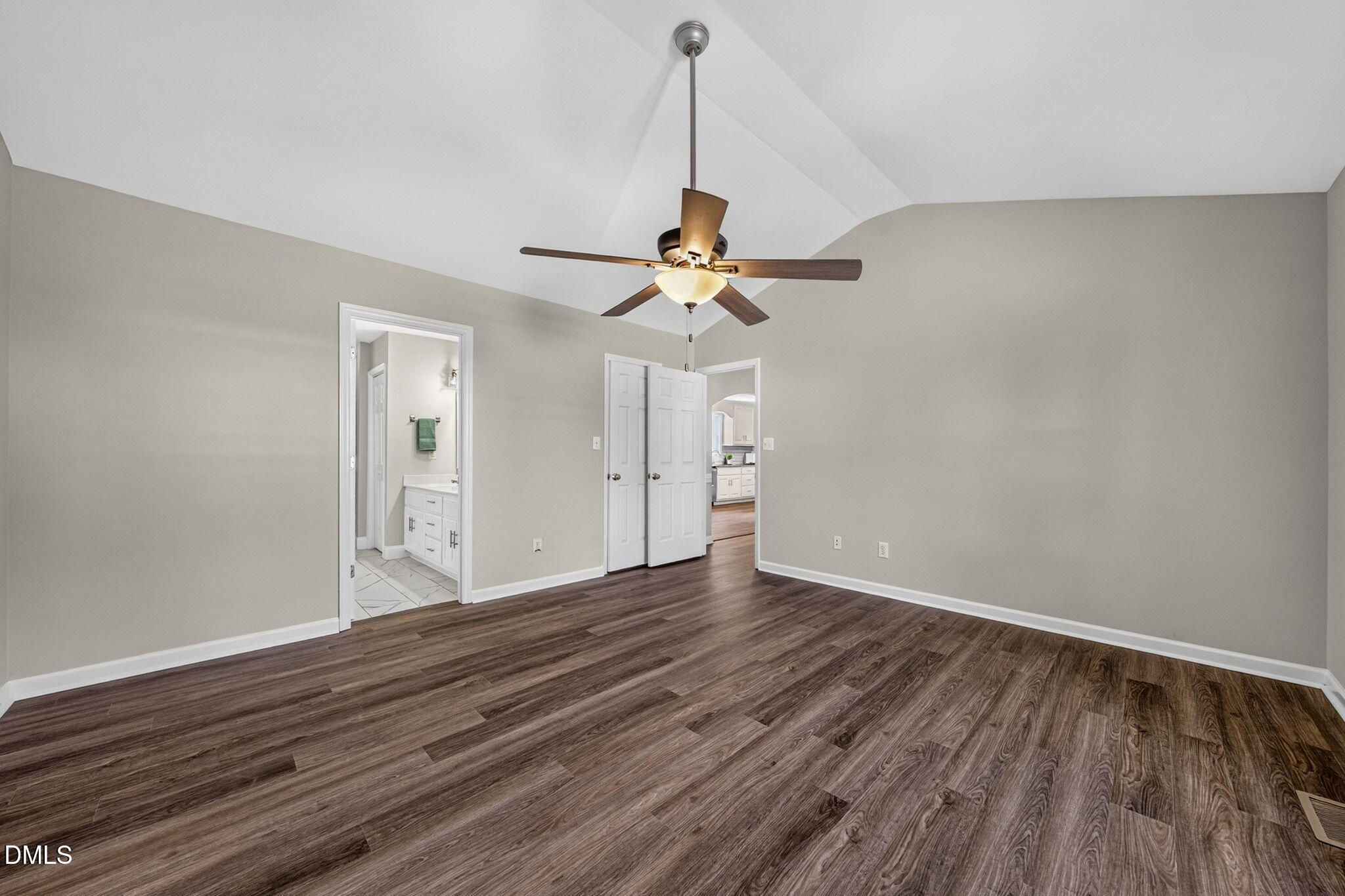 6817 Oviedo Dr - Raleigh, NC (Sun Ridge Farm)