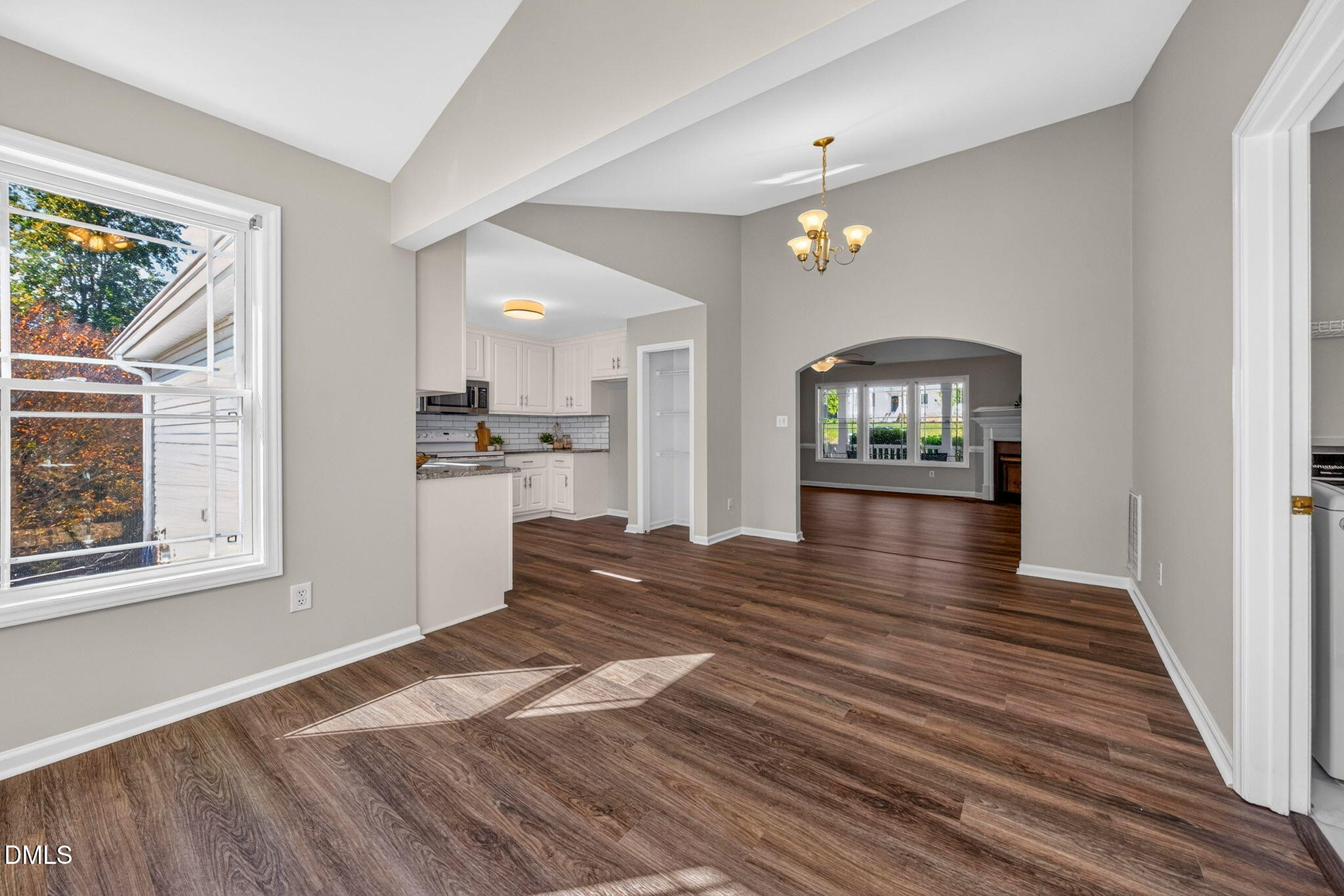 6817 Oviedo Dr - Raleigh, NC (Sun Ridge Farm)