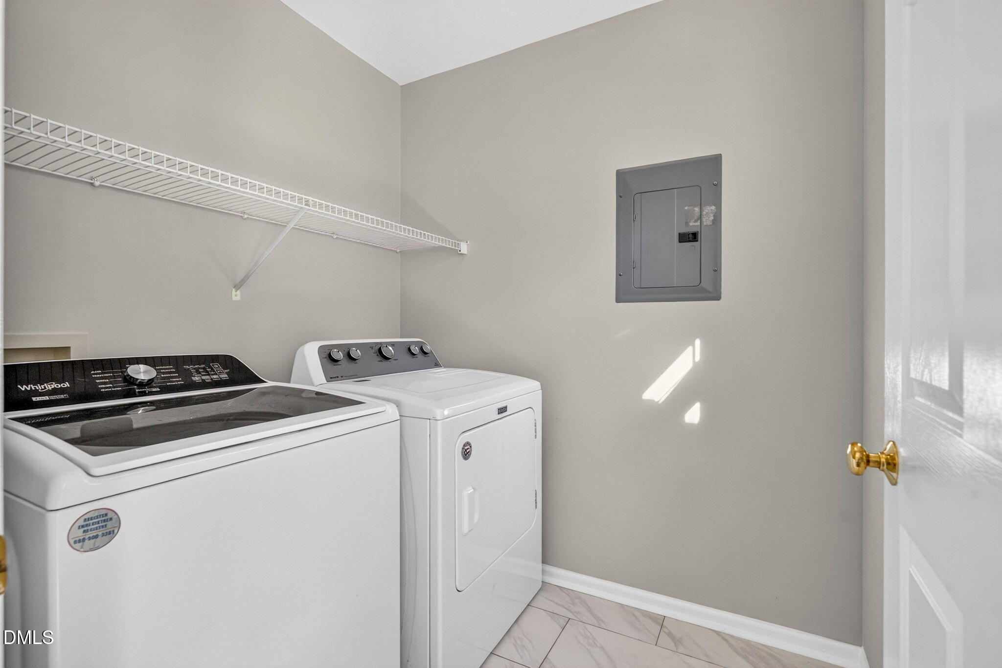 6817 Oviedo Dr - Raleigh, NC (Sun Ridge Farm)