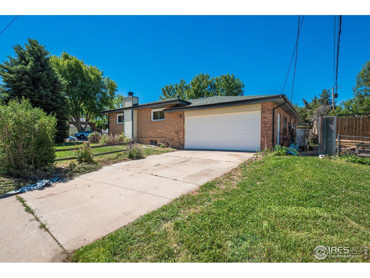 1201 25th Ave