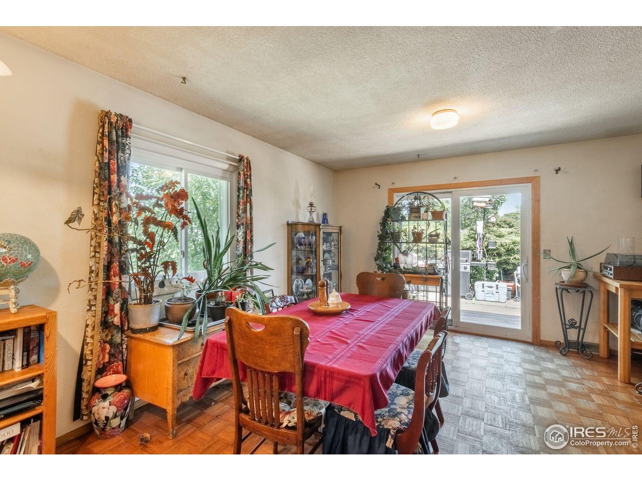 1201 25th Ave