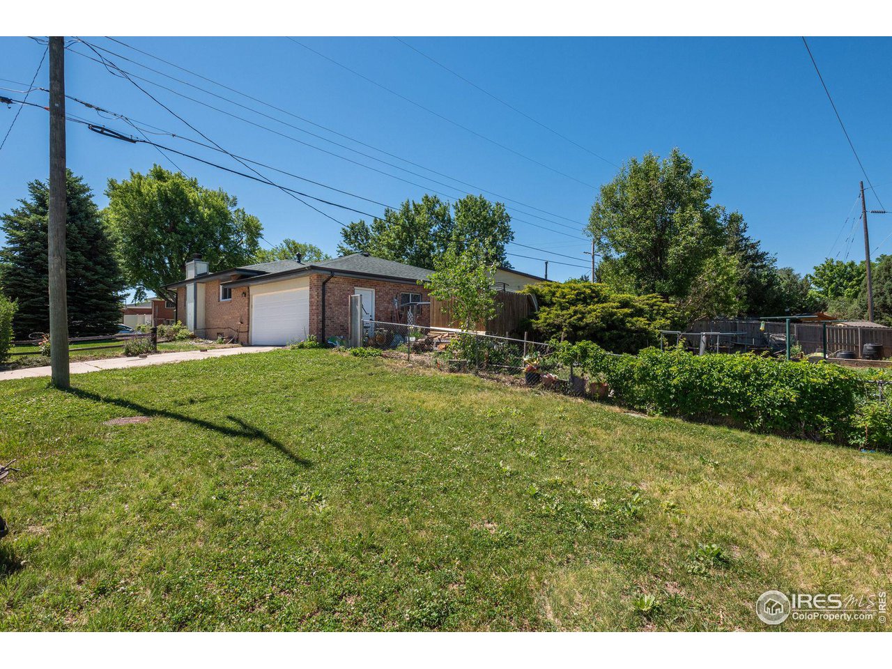 1201 25th Ave