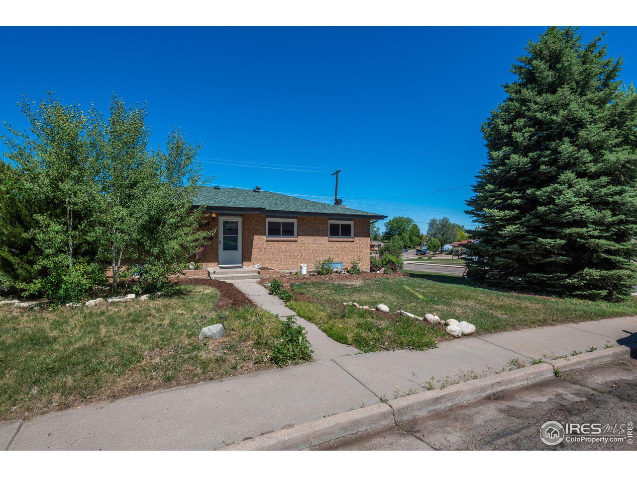 1201 25th Ave
