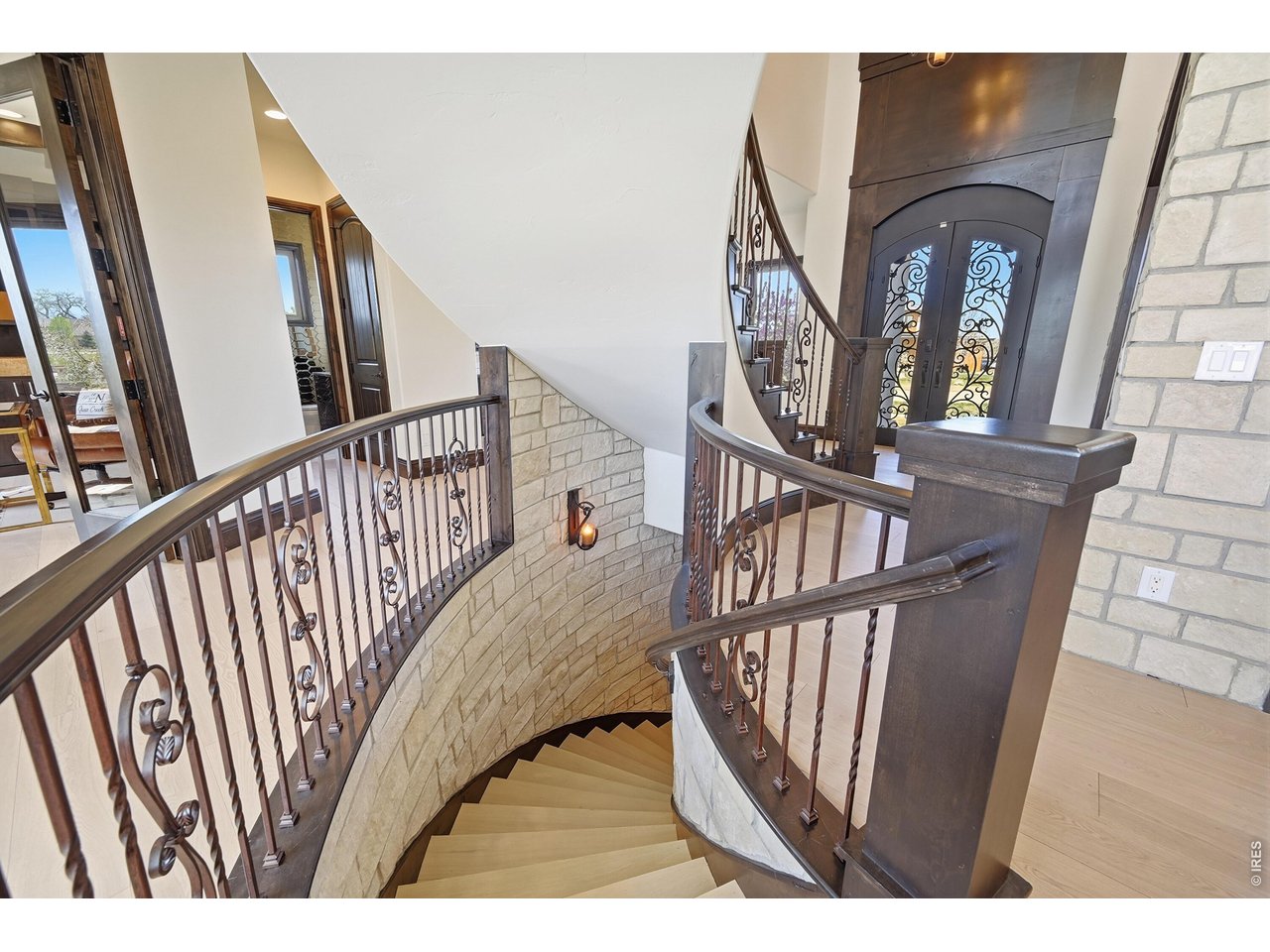 8680 Summerlin Pl