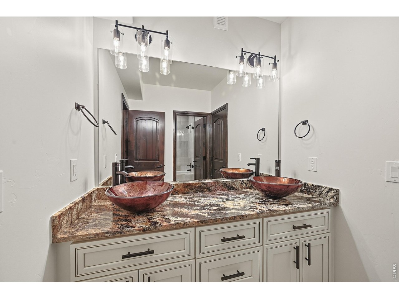 8680 Summerlin Pl