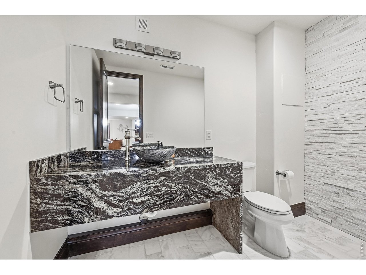 8680 Summerlin Pl