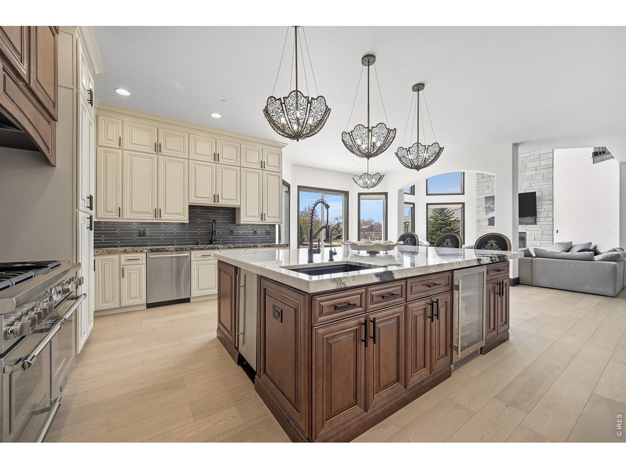 8680 Summerlin Pl