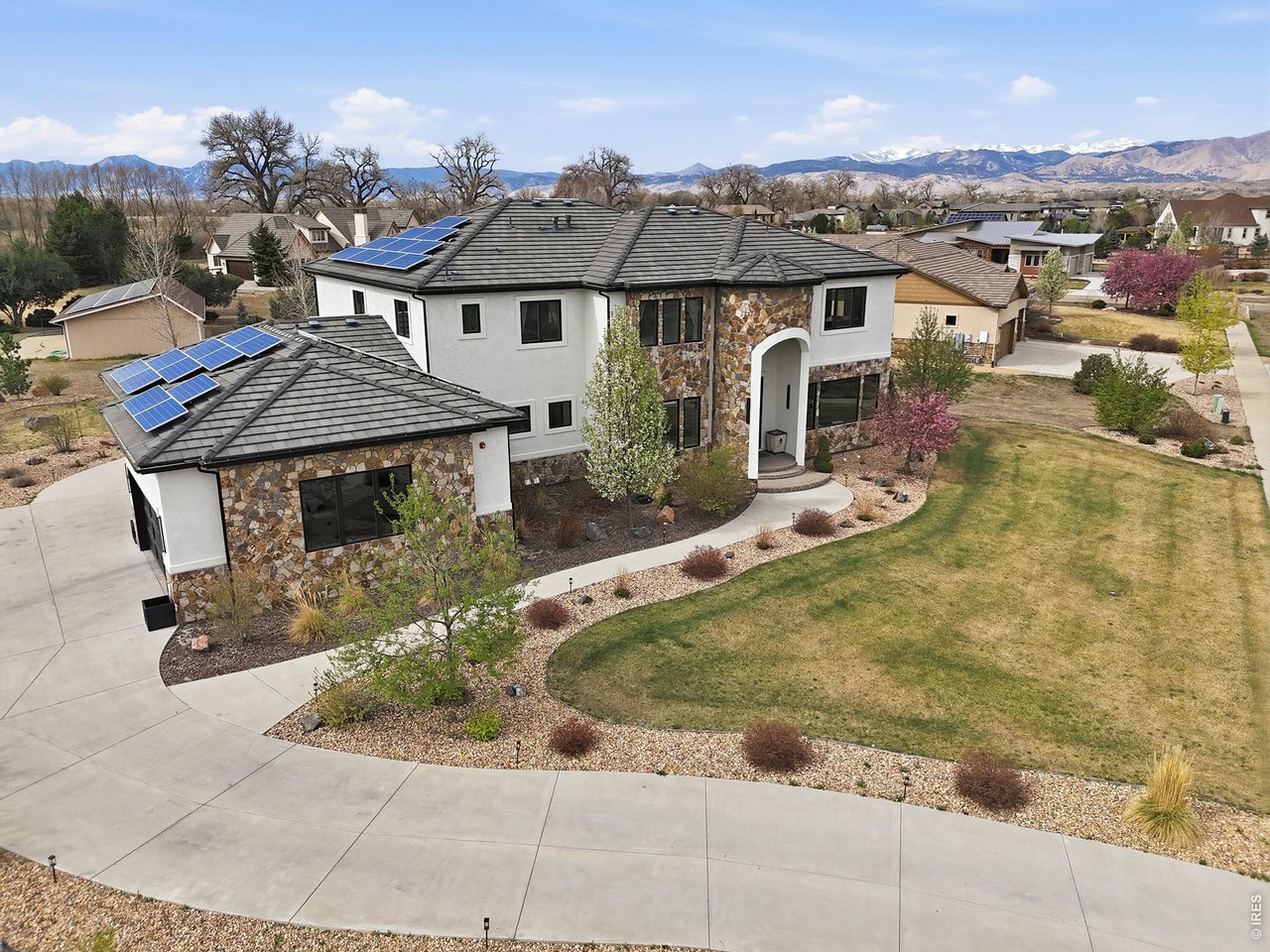 8680 Summerlin Pl